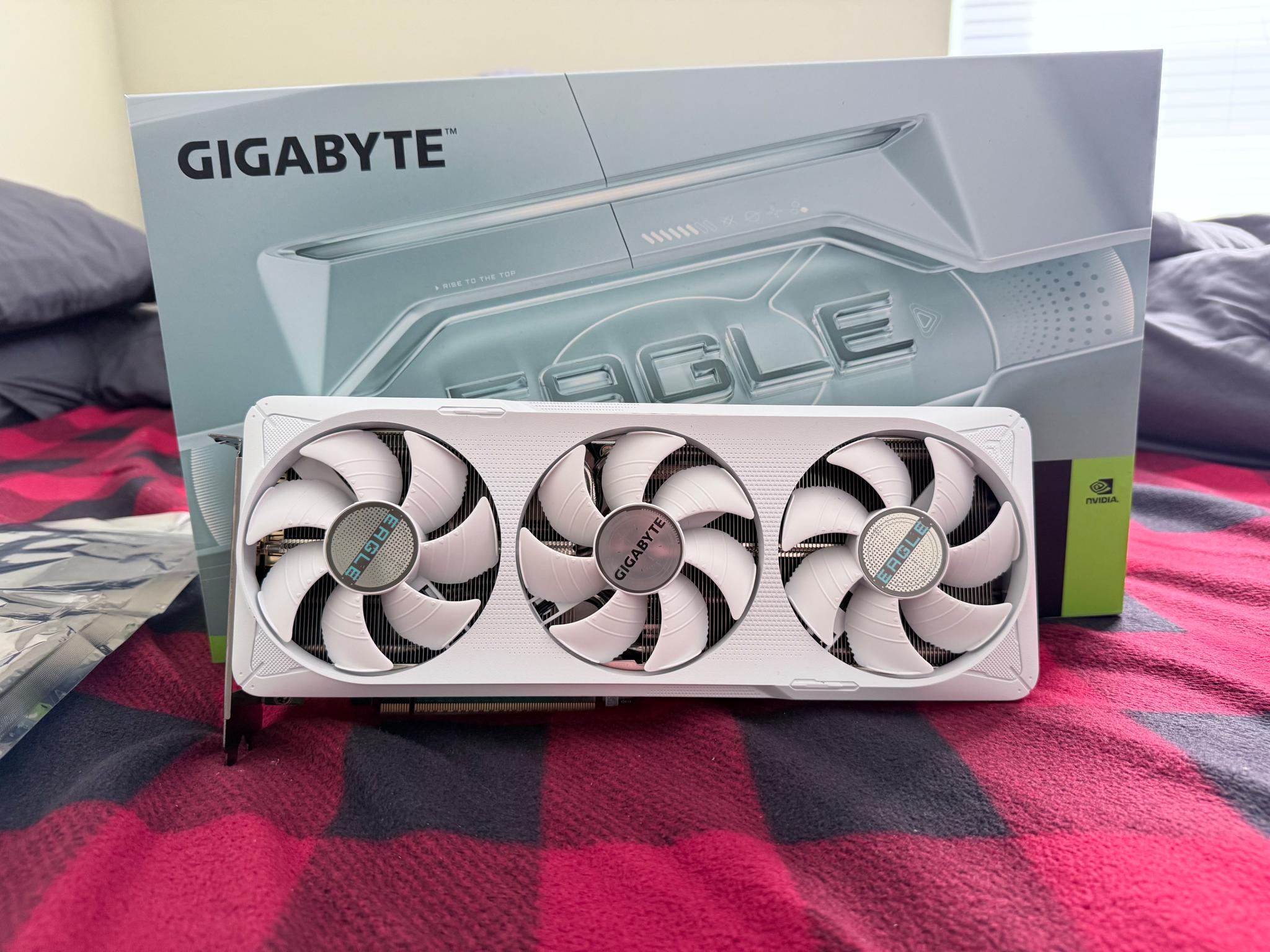 RTX 5070 Gigabyte Eagle Ice SFF OC 12 GB GDDR7