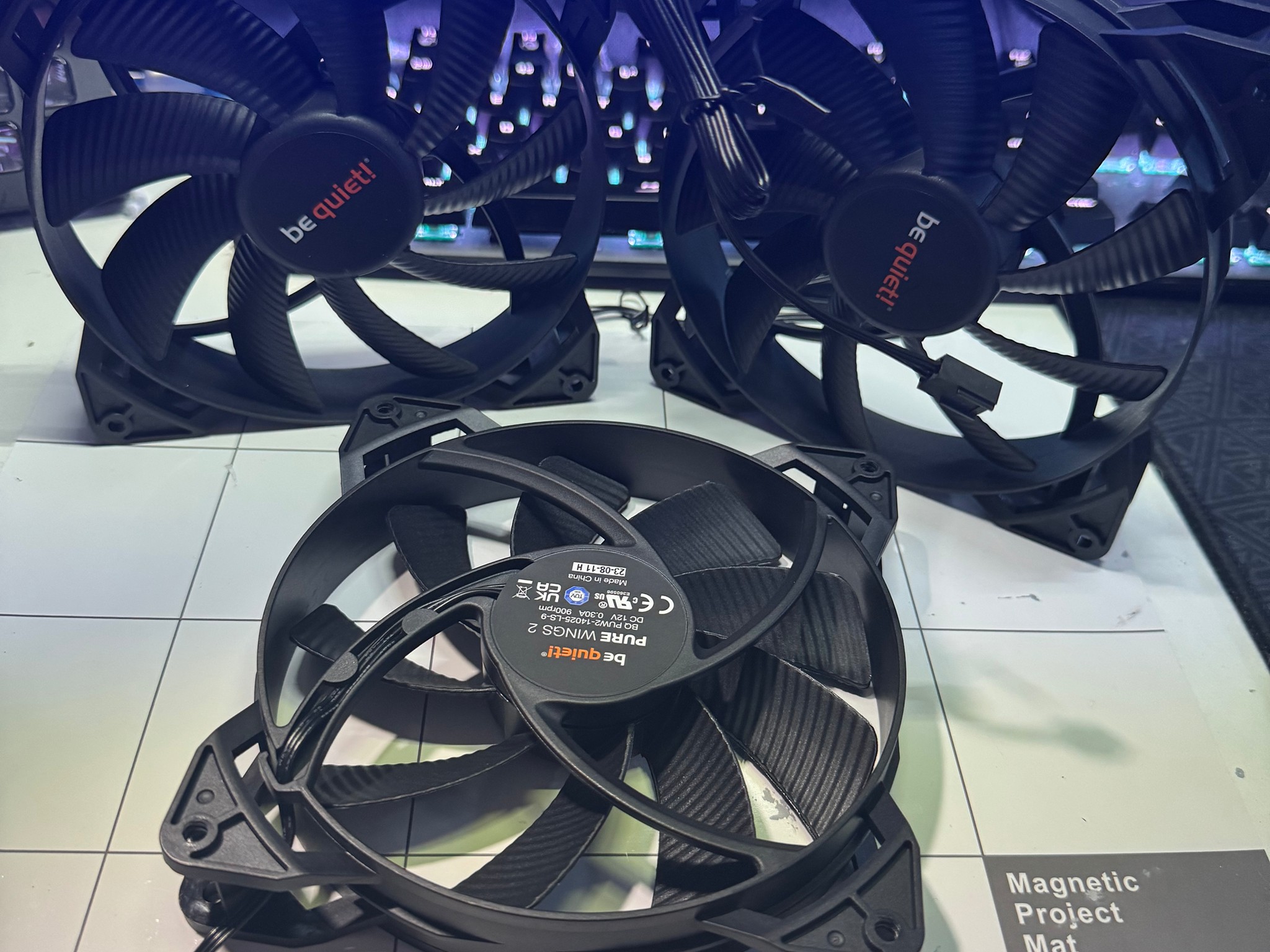 Be Quiet - Black 140mm fans