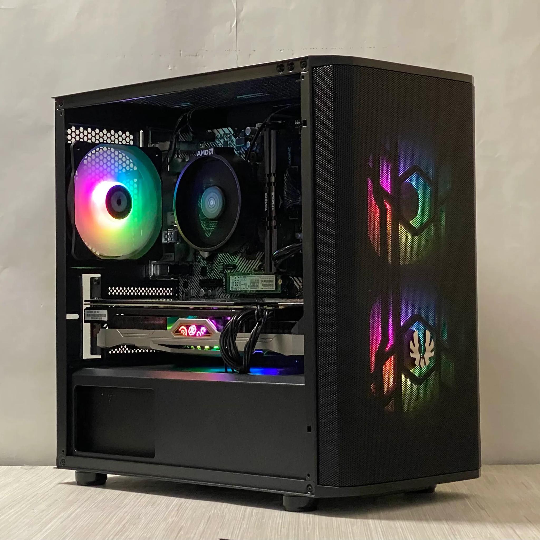 RX 5700 XT, Ryzen 5 3600, 16GB DDR4, 512GB NVMe SSD, WiFi - Gaming PC