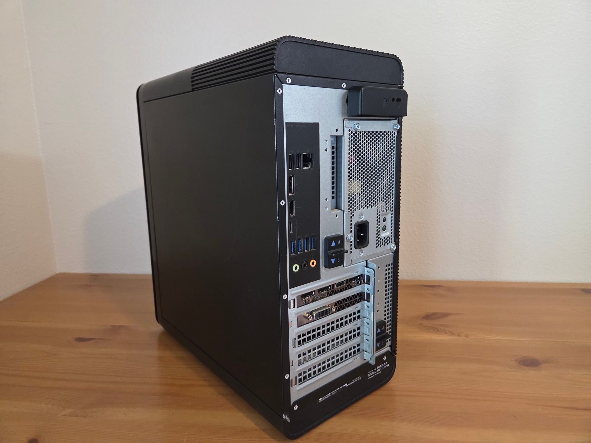 Budget Gaming Done Right! #7 | i7 8700, GTX 1080, 16GB Ram, Windows 11