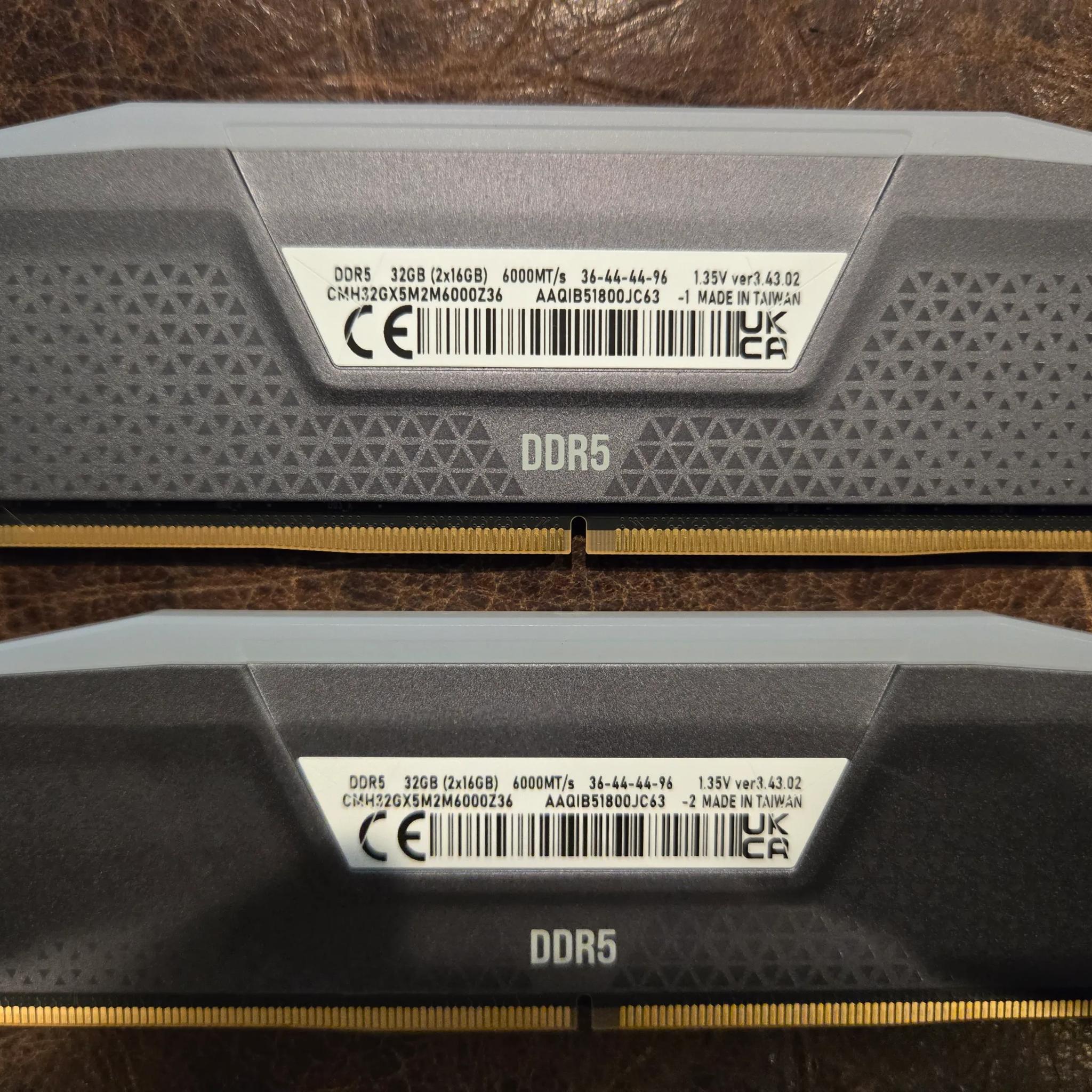 Corsair VENGEANCE RGB 32GB (2 x 16GB) DDR5-6000 PC5-48000 CL36