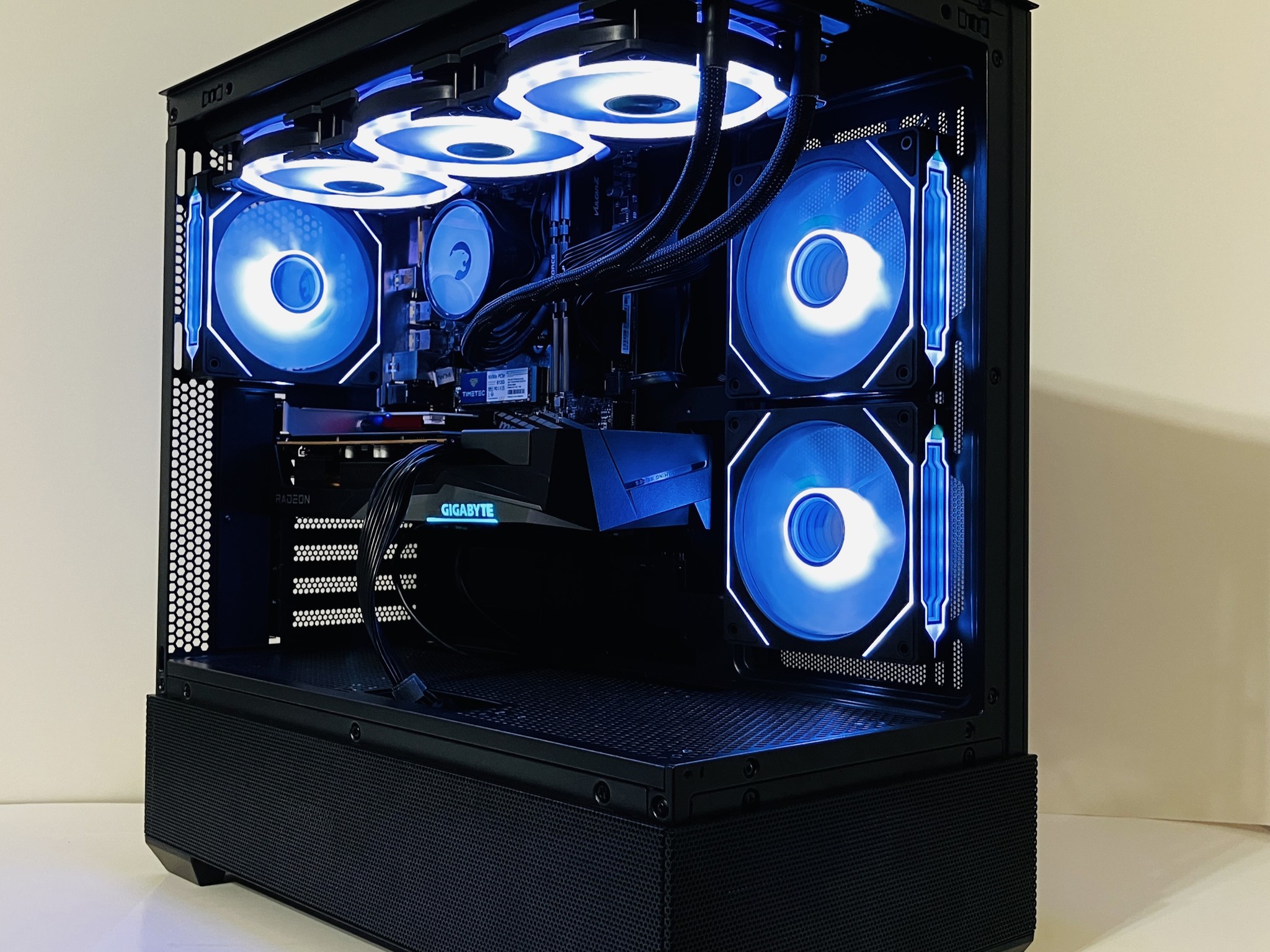 ⚡Best Value Liquid Cooled Gaming PC - RX 7600 8GB ● Ryzen 5 5500 ● 16GB RAM ● 1TB SSD ● Wi-Fi