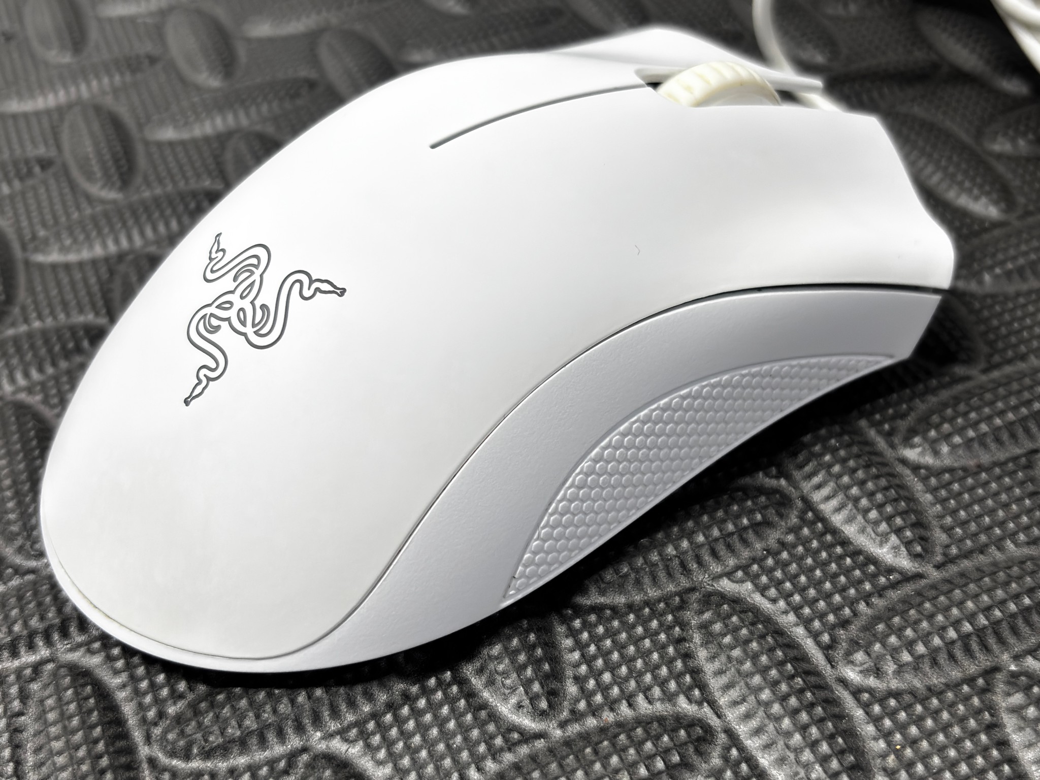 White Razer DeathAdder Essential Gaming Mouse | Wired | Tested Working