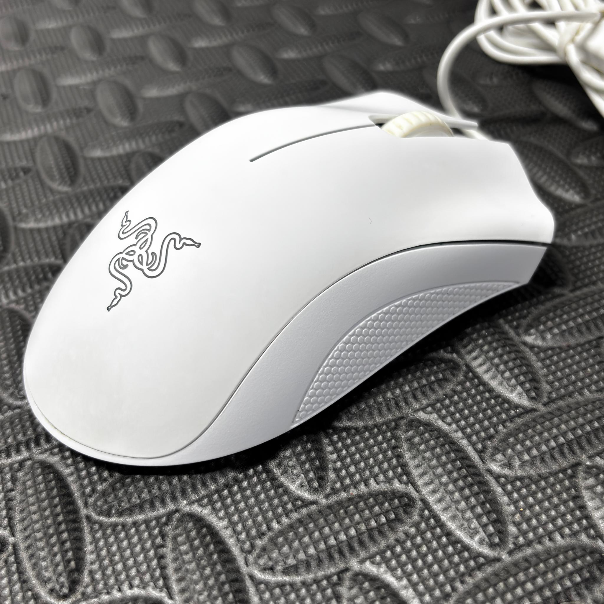 White Razer DeathAdder Essential Gaming Mouse | Wired | Tested Working
