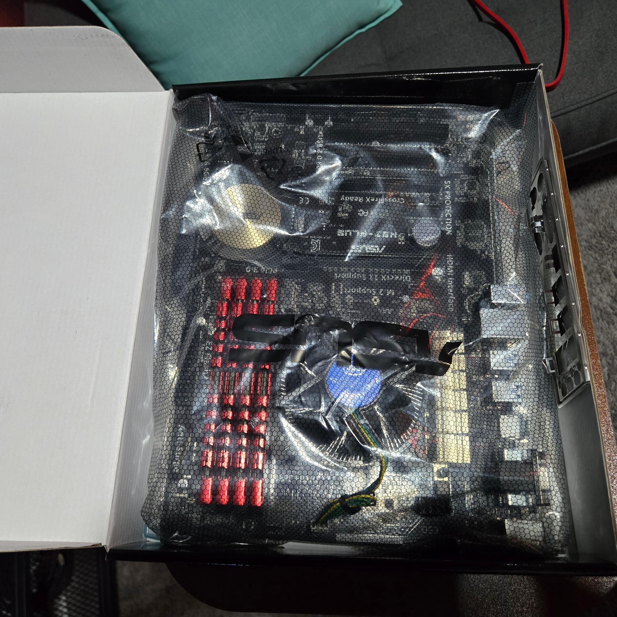 I7 4790k and motherboard with 32gb DDR3 and CPU Cooler