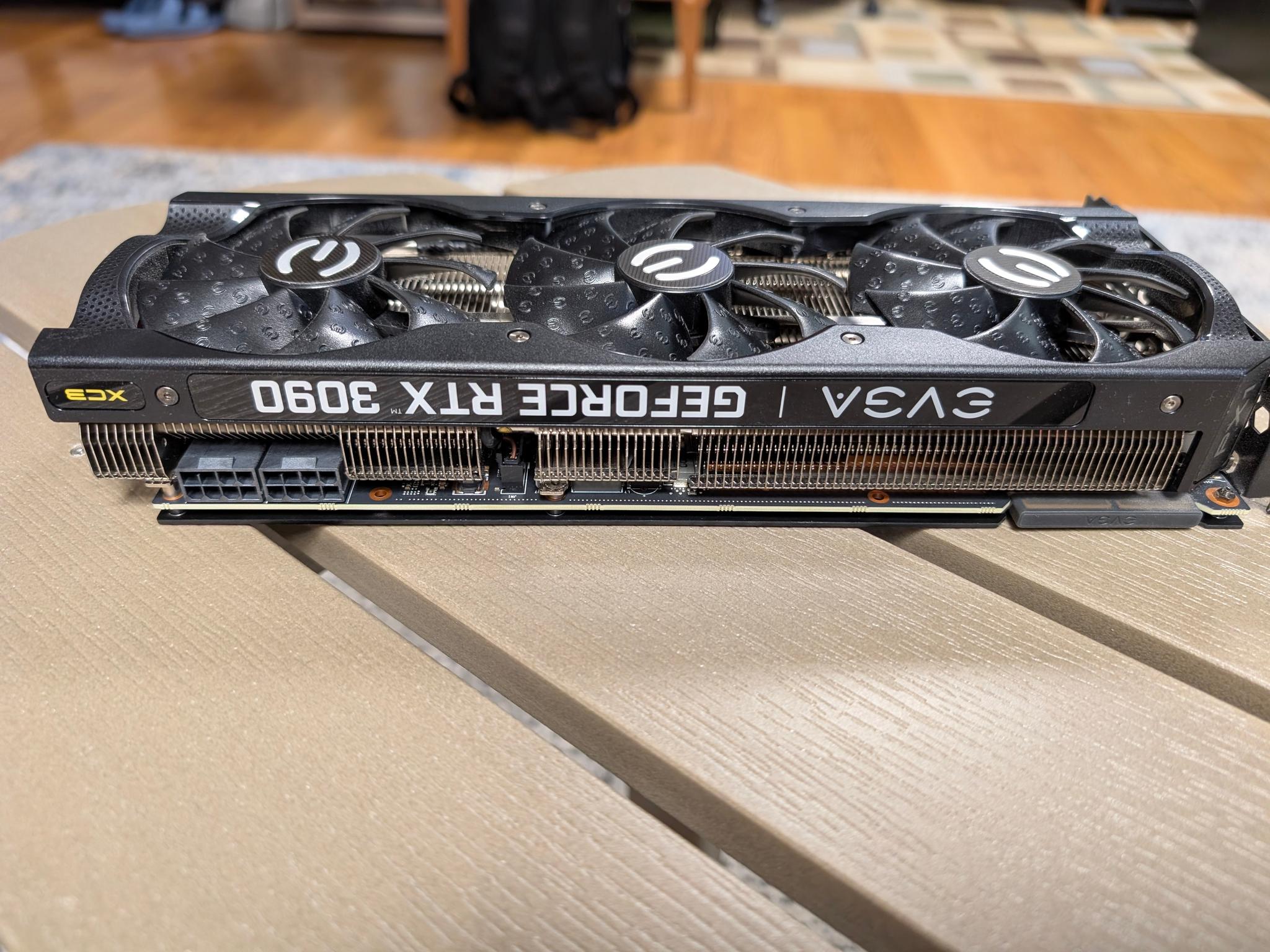 EVGA GeForce RTX 3090 XC3 ULTRA GAMING
