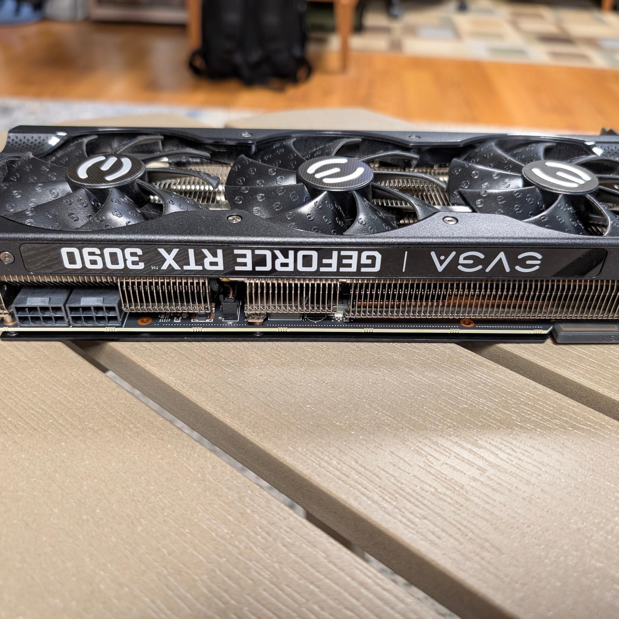 EVGA GeForce RTX 3090 XC3 ULTRA GAMING