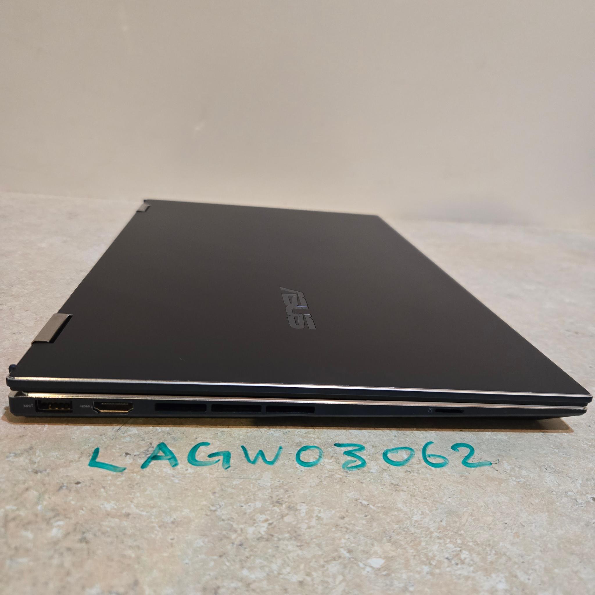 Asus Zenbook 15.4" Laptop - 512GB SSD - intel i7 - 16GB Ram - Model Q529Z