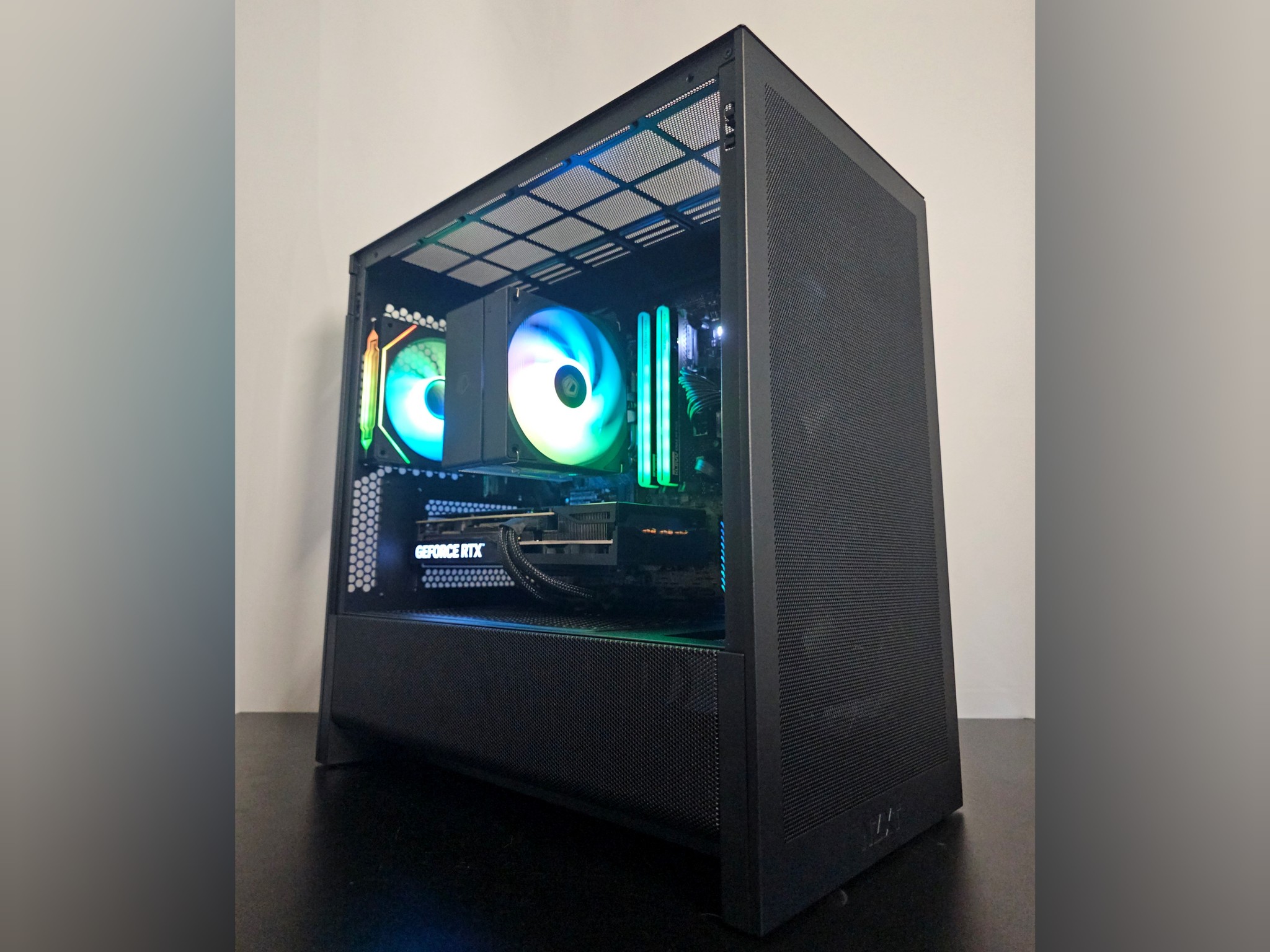 1440p / RTX 4070 Super / Ryzen 7 5700x / 32GB DDR4 / Wi-Fi