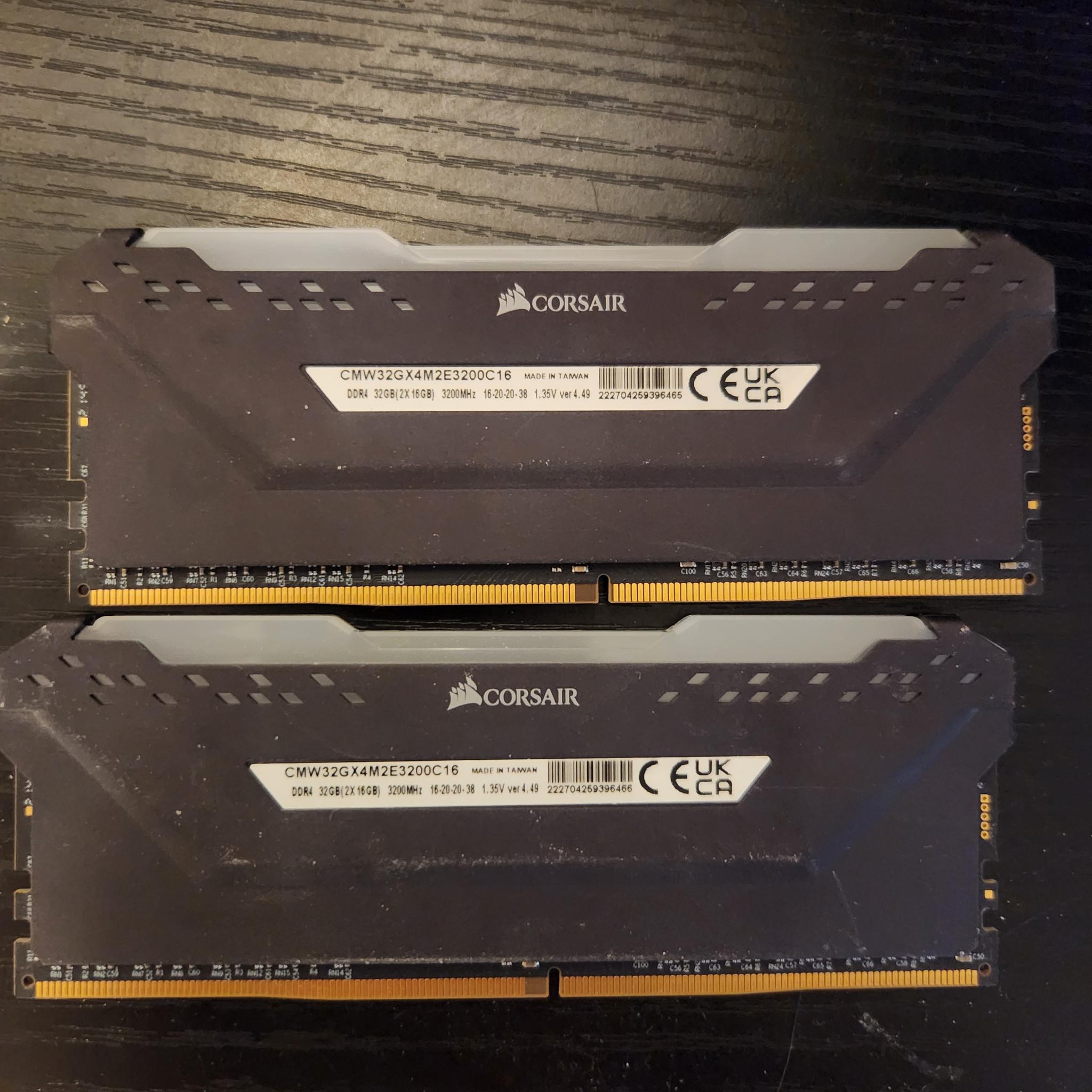 Corsair vengance RGB PRO 32GB 2x 16