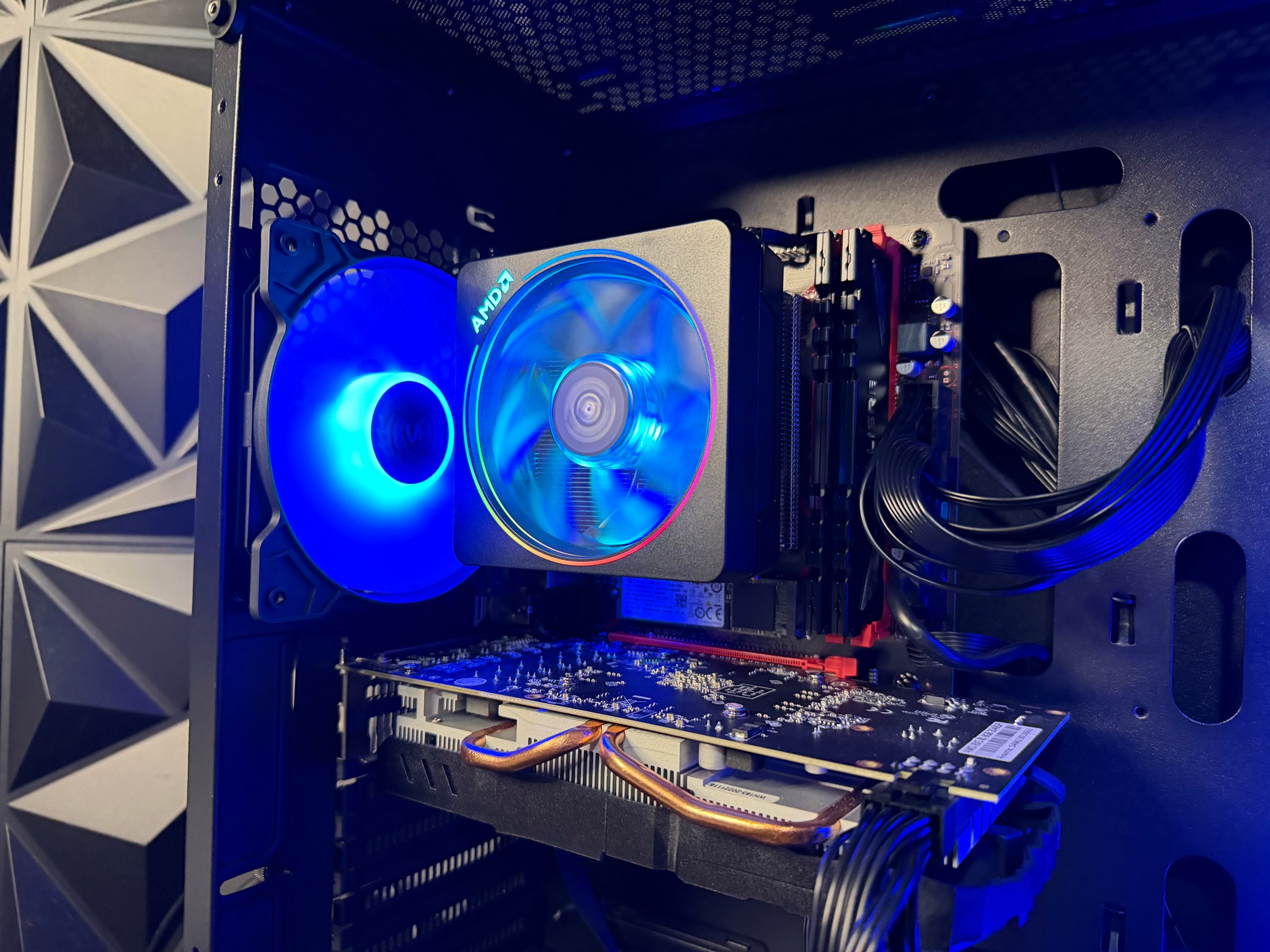 🔥 💸 Budget Baddie 💸 🔥 Ryzen5 3600| RX 580 8 GB | 16 GB DDR4|512 GB  NVMe