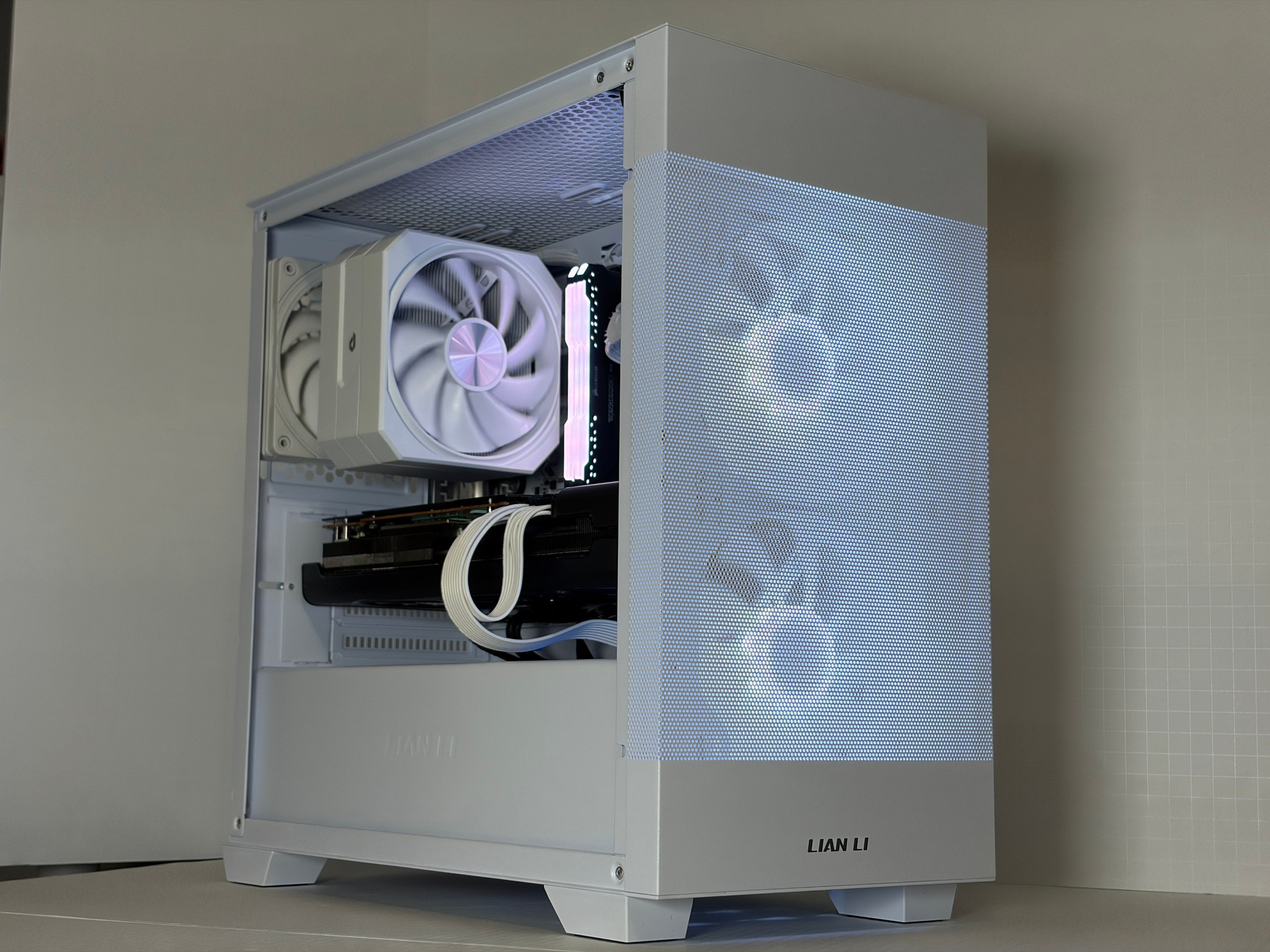 🔥 RX 6800 XFX + Ryzen 5 5600 White Gaming PC – 1440p Ultra Monster | 1TB NVMe | 16GB RAM