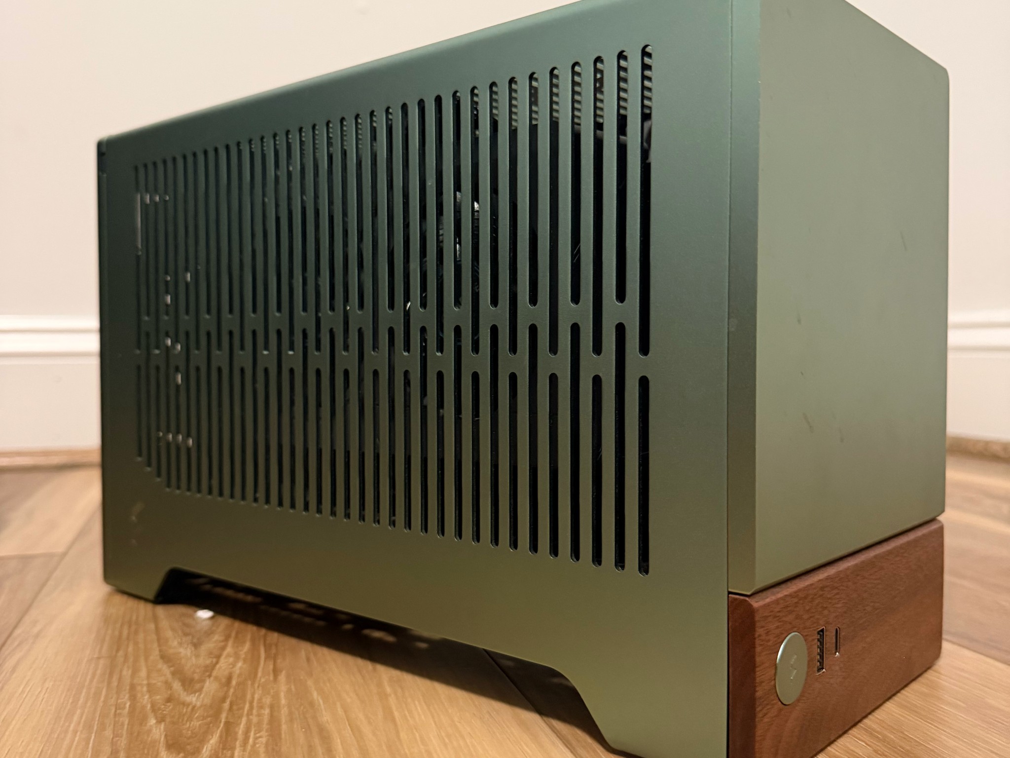 🩶🪵"Ironwood"🪵🩶| 1440p/4k Gaming | RTX 4070 Super | Intel i7 12700k | 32gb DDR5 | 2tb SSD | SFF