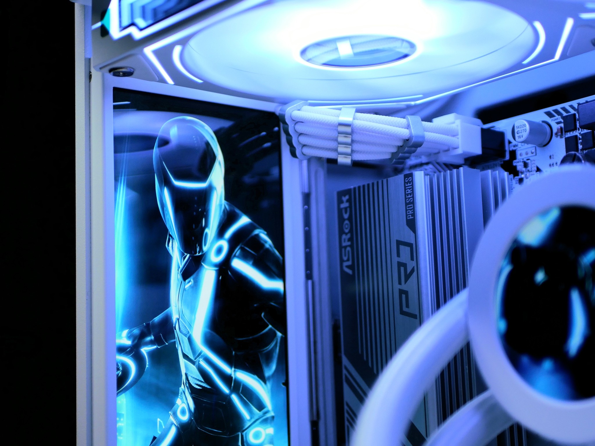 🖥×🧊 Ryzen 7 5800X3D, RTX 4070, 32GB RAM, 1TB Gen 4.0 nvme