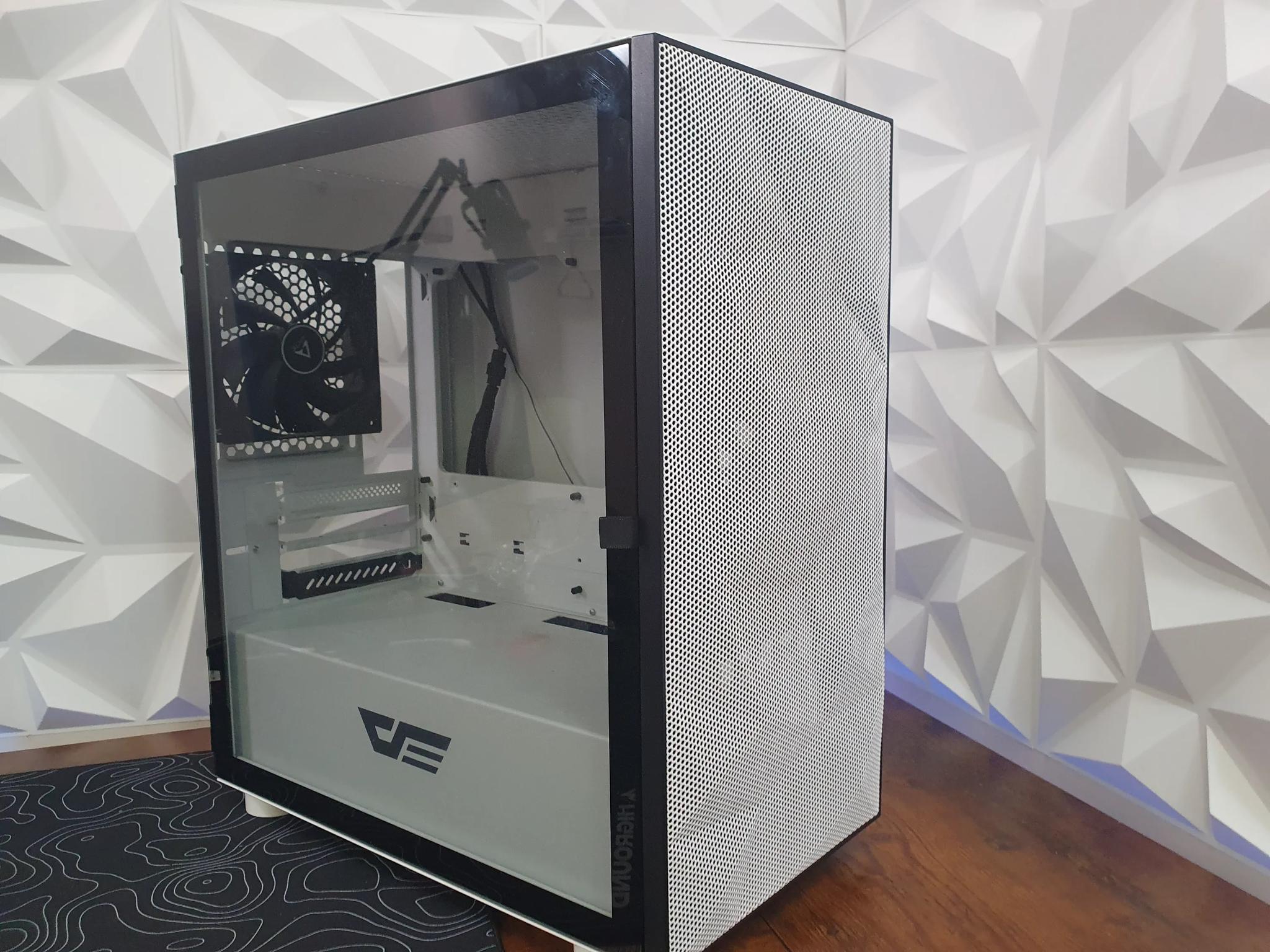 White Micro ATX PC Case (**Lose Front panel**)
