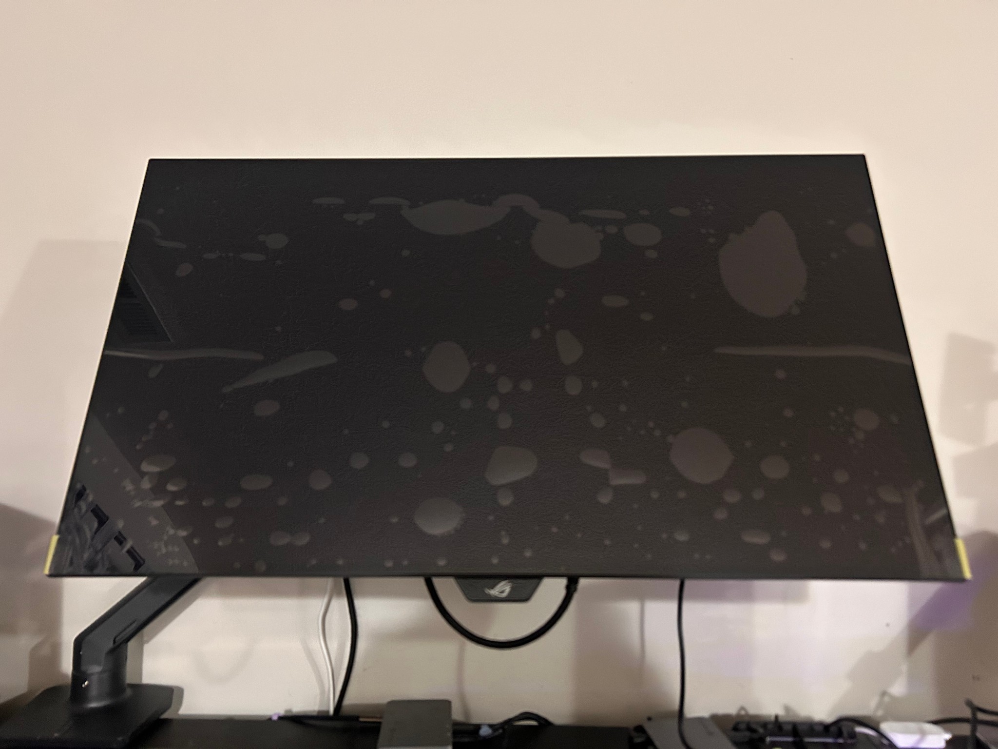 ASUS ROG Strix OLED 32" 4K (3840 x 2160) 240Hz OLED Gaming Monitor (XG32UCWMG) (0 Hours Powered on!)