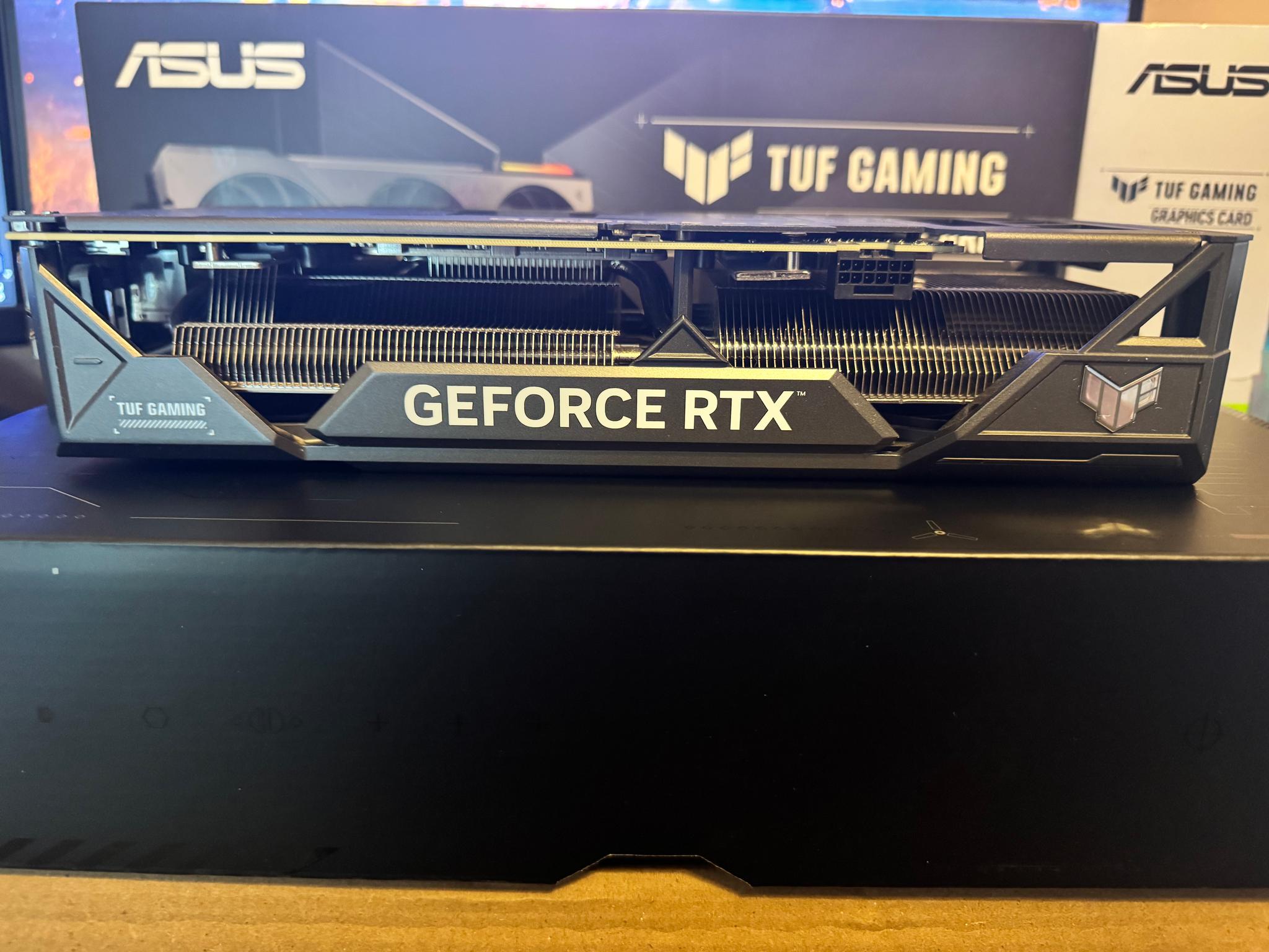 ASUS TUF GAMING GeForce RTX 4070 Ti SUPER - Image 4