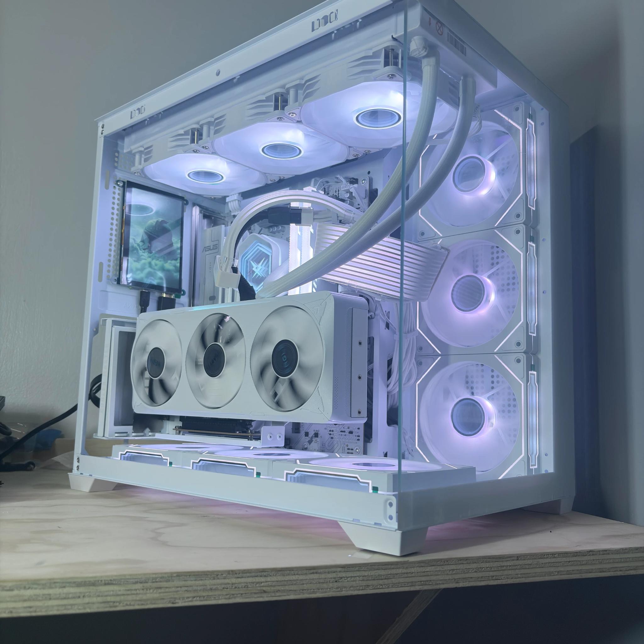 Prime Series High End Gaming PC / RTX 5070 + 9600X / NVMe SSD / Ready to Play!