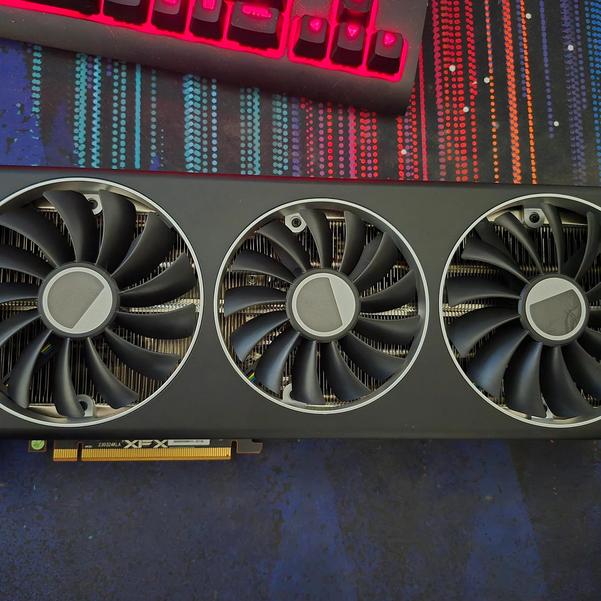 XFX RX 7800XT MERC 319
