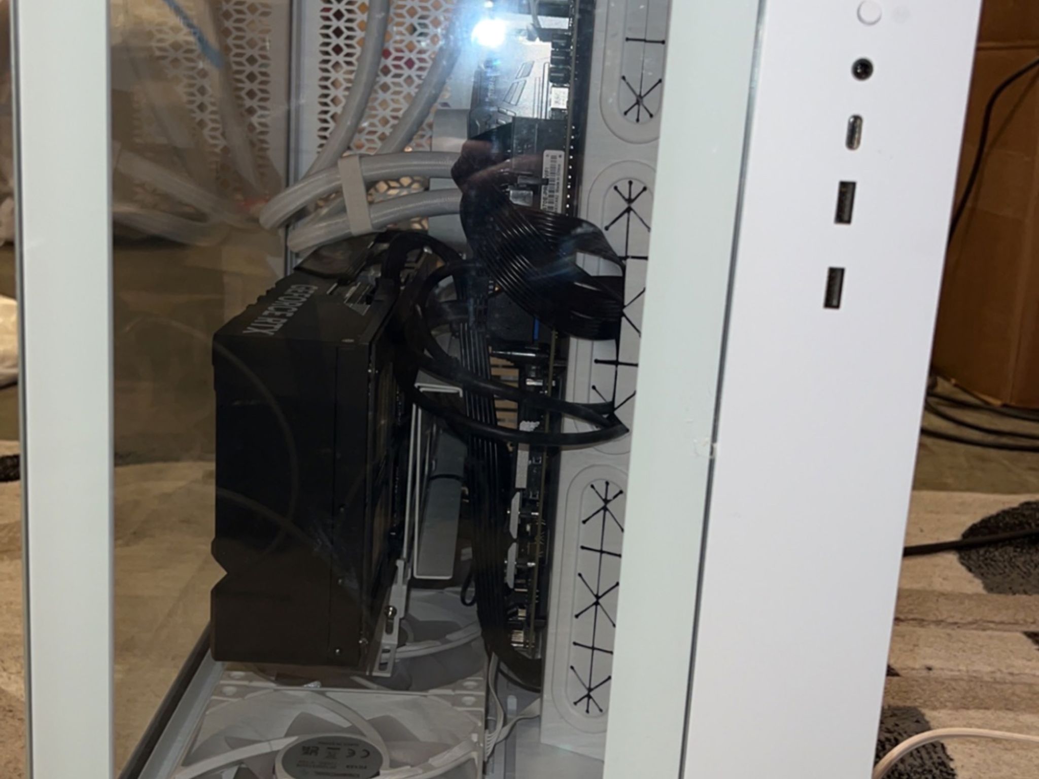 Custom Gaming PC RTX 4090 | Ryzen 9 7900x | 32GB DDR5 | X670E-Pro | 2TB NVME