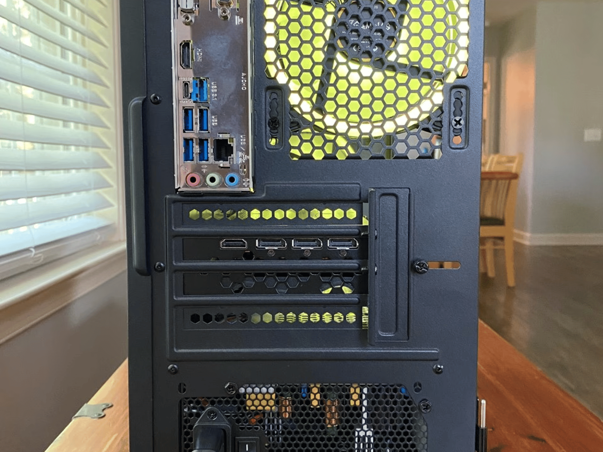 One PC|RTX 3060, Ryzen 3700x, 1tb SSD Gaming PC