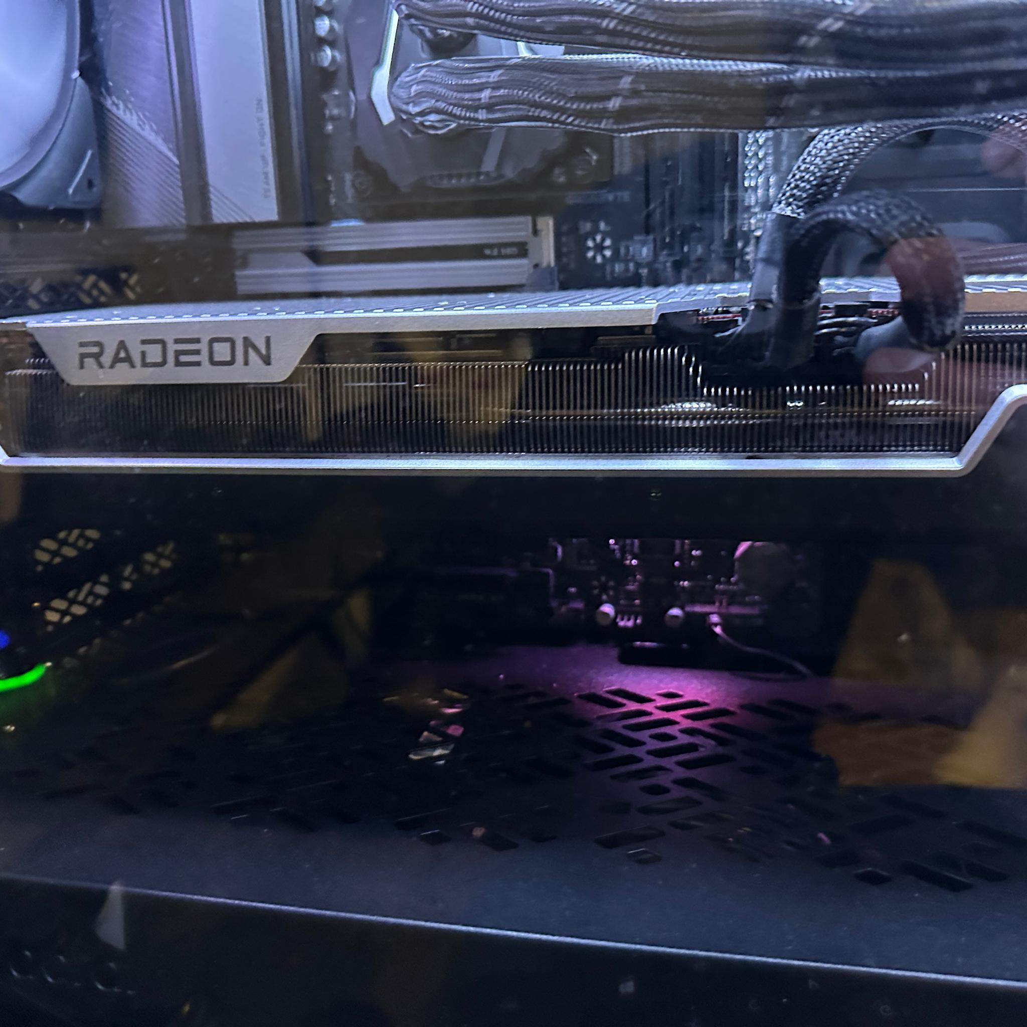 XFX Merc 319 7800 XT 16 GB VRAM