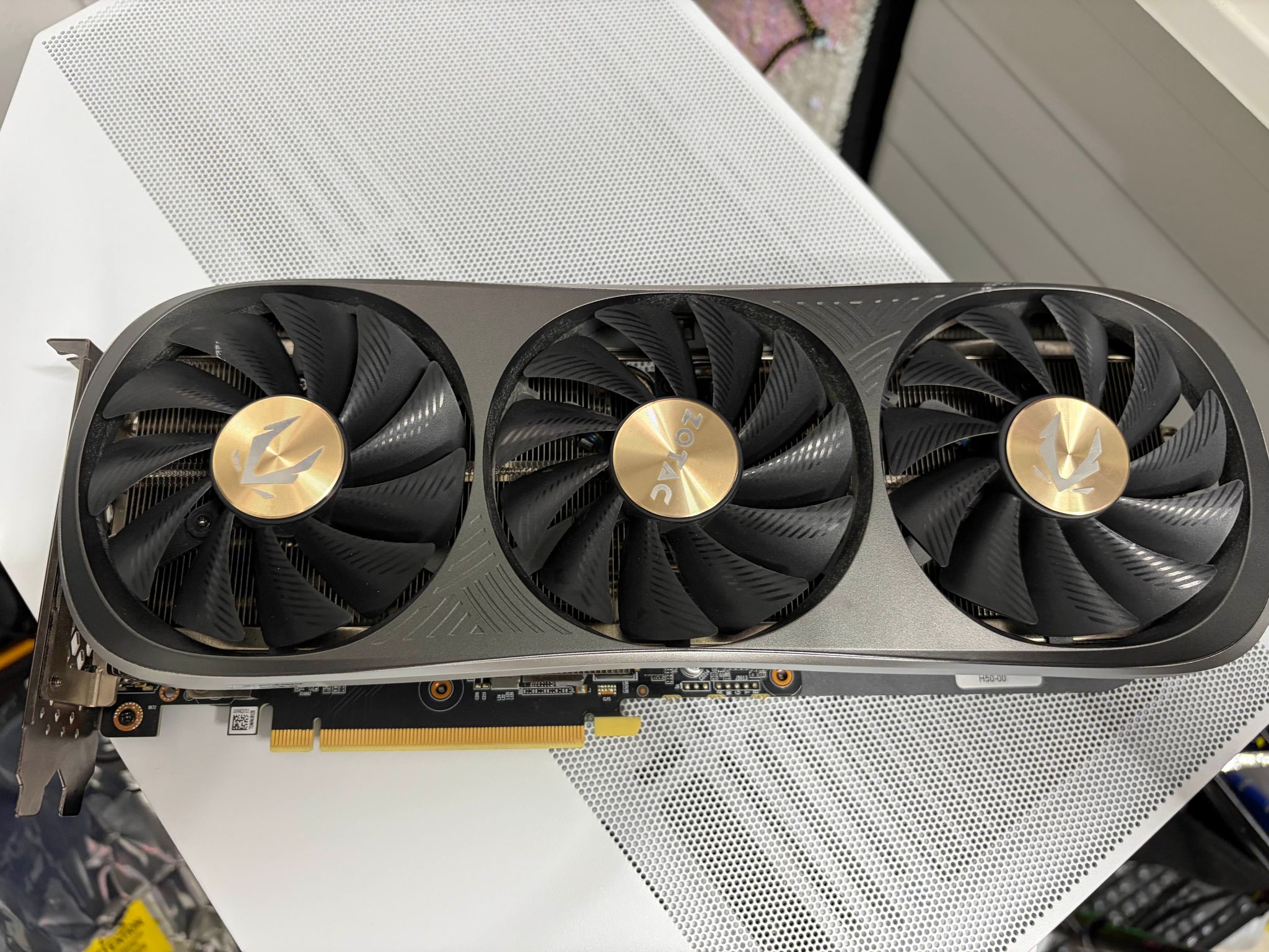 ZOTAC GAMING GeForce RTX 4070 Ti Trinity OC 12GB GDDR6X