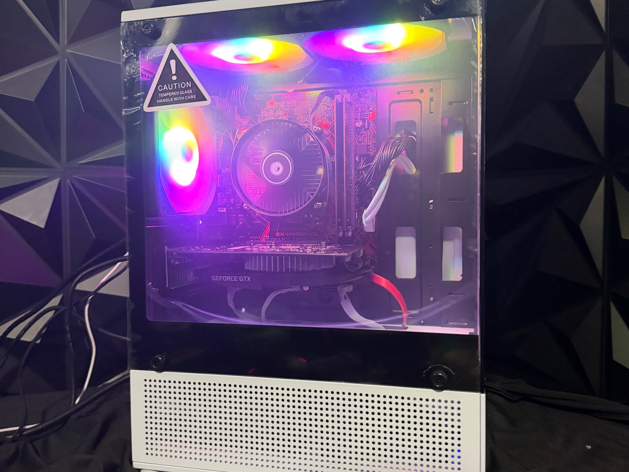 💸💪 THE BUDGET BRO 💪💸i5 10500T| GTX 1650 4GB| 16 GB DDR4| 500GB SSD| 650W PSU