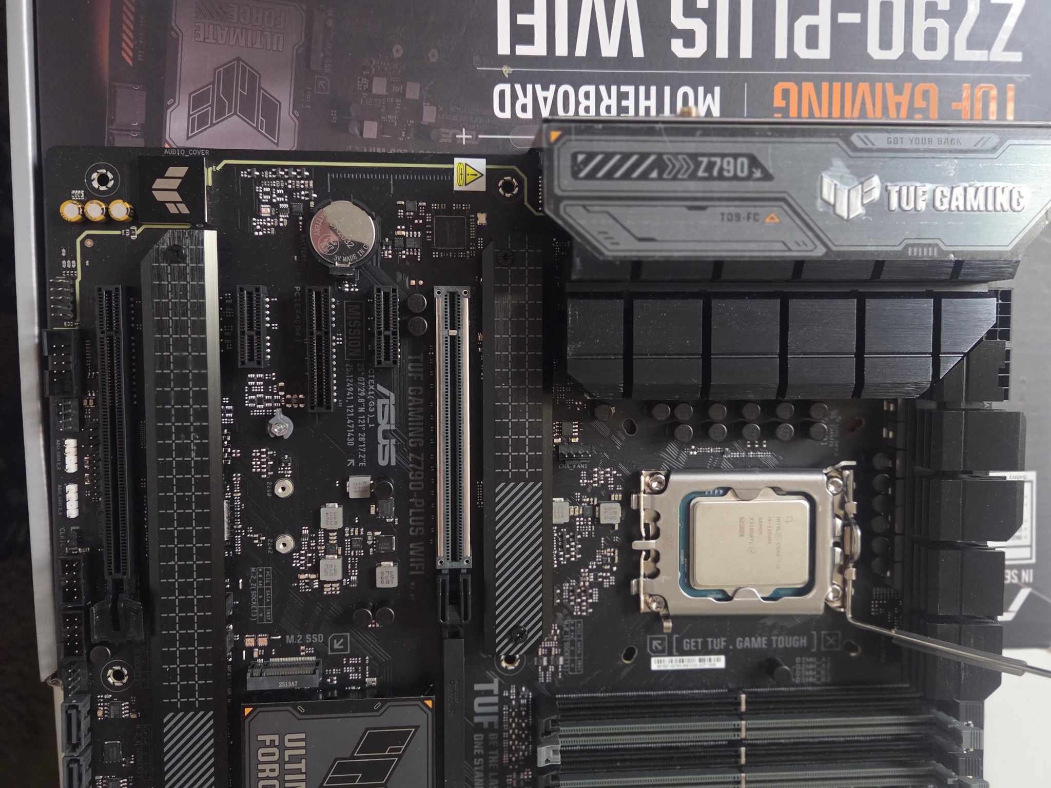 TUF GAMING Z790-PLUS WIFI - i9 13900k - 32gb ddr5 g skill trident z5 rgb 5600MHz