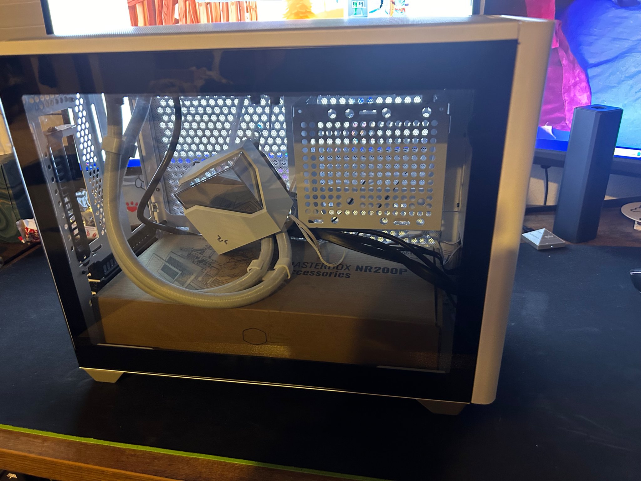Coolermaster NR200p with 240mm RAD