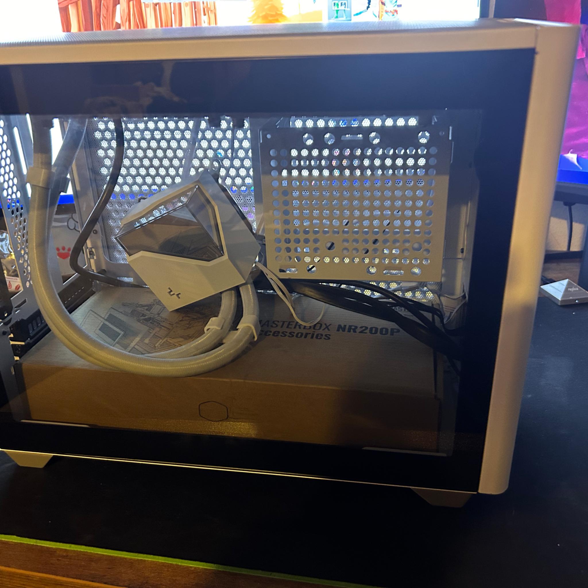 Coolermaster NR200p with 240mm RAD