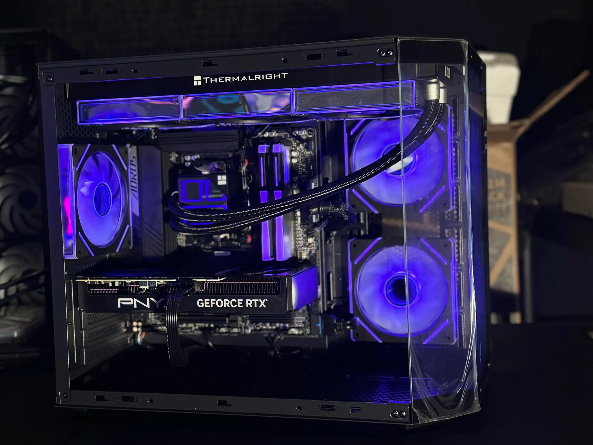 Dark Phantom | RTX 4070 | Ryzen 5 7500F | 32 GB DDR5 6000 | 1 TB SSD | High End Gaming PC