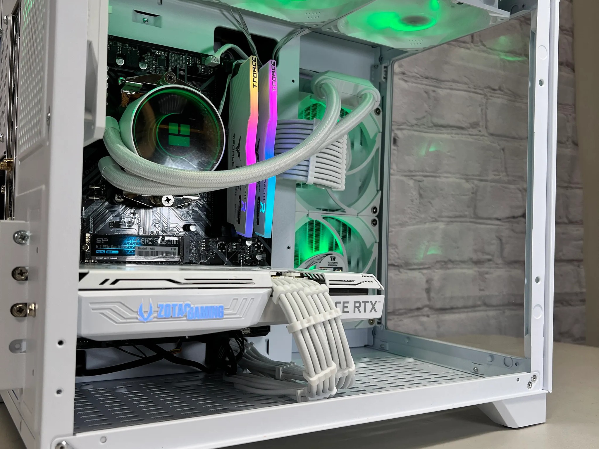 Ryzen 5 5600X RTX 3070 16GB RAM 1TB M.2 Gaming PC