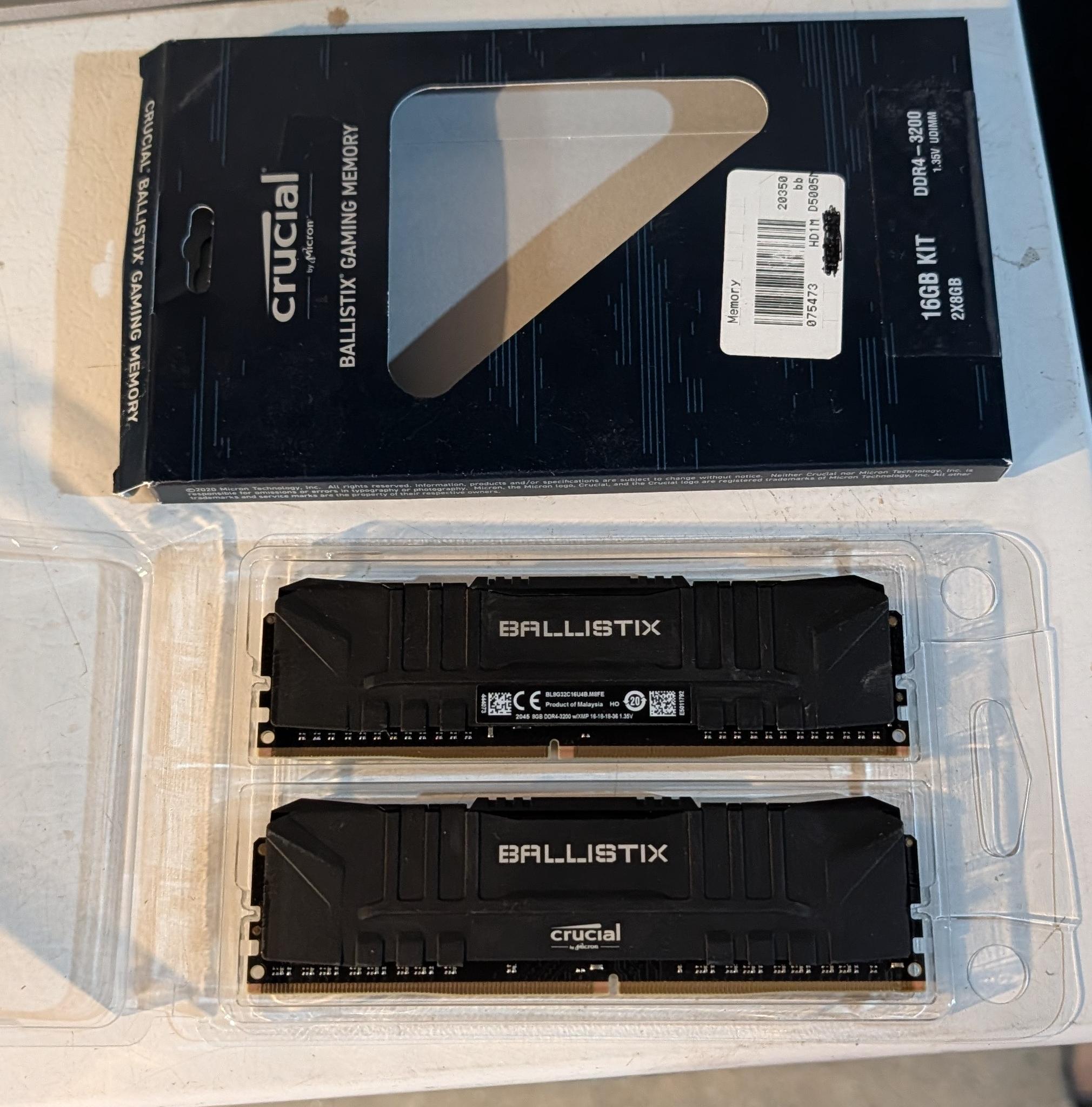Crucial 16GB (2x8GB) DDR4 3200 CL16