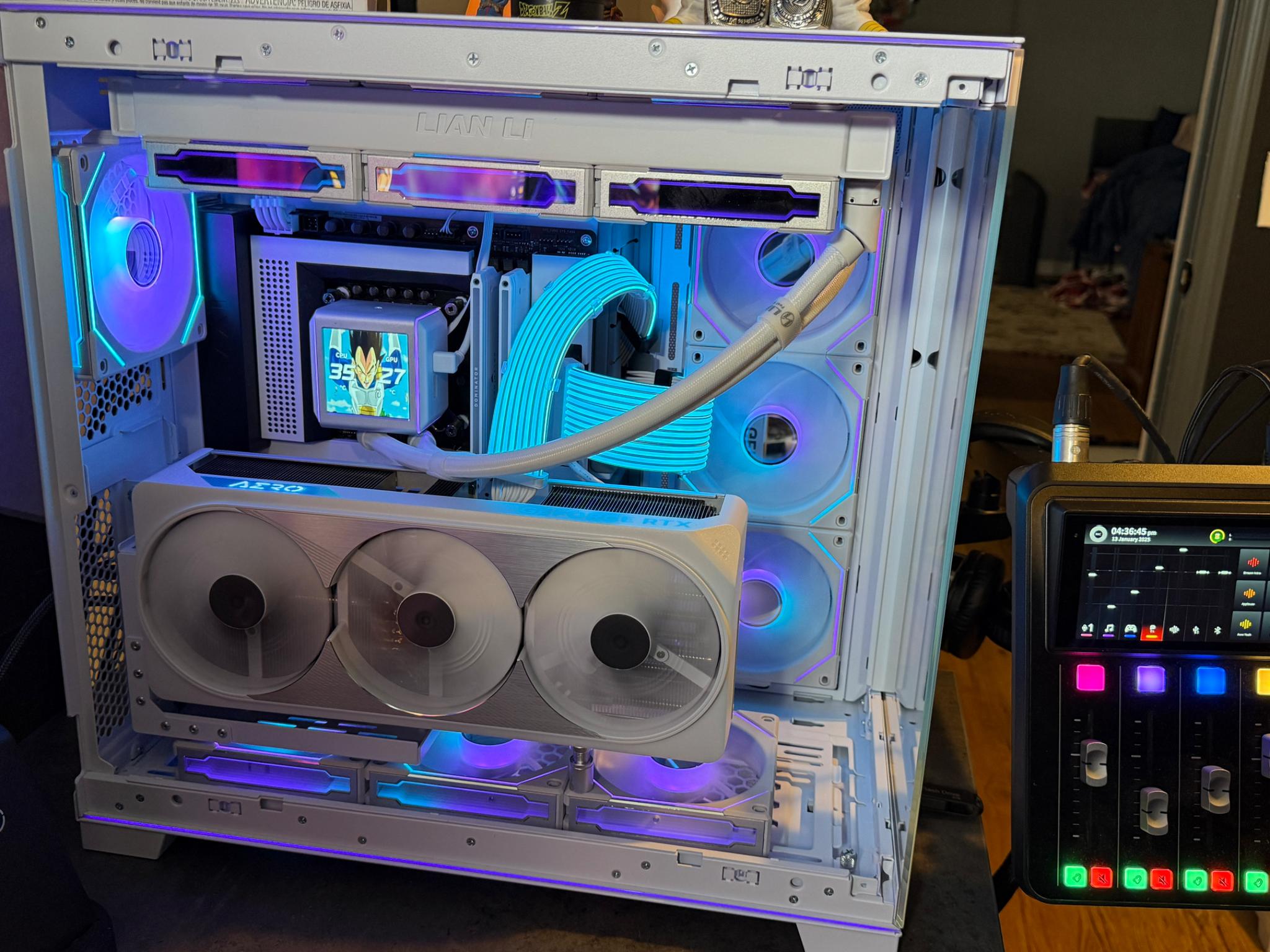 Vegeta's Revenge! All WHITE Gaming PC 4080 Super, i7-14700k, 32gb DDR5, 2TB SSD