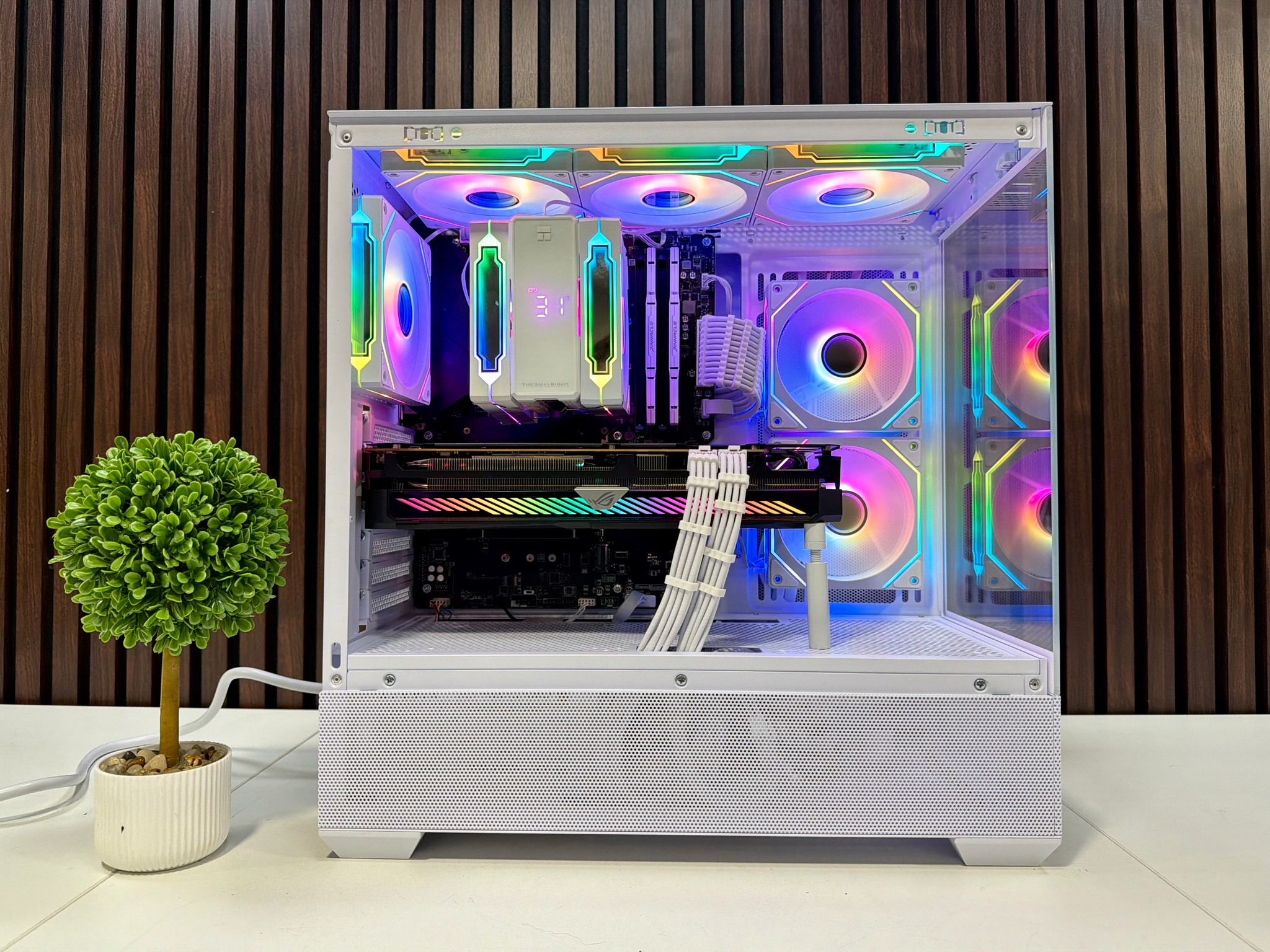 RX 6700 XT | Ryzen 5 5600G | 16GB RAM | 1TB NVMe SSD | 850W PSU