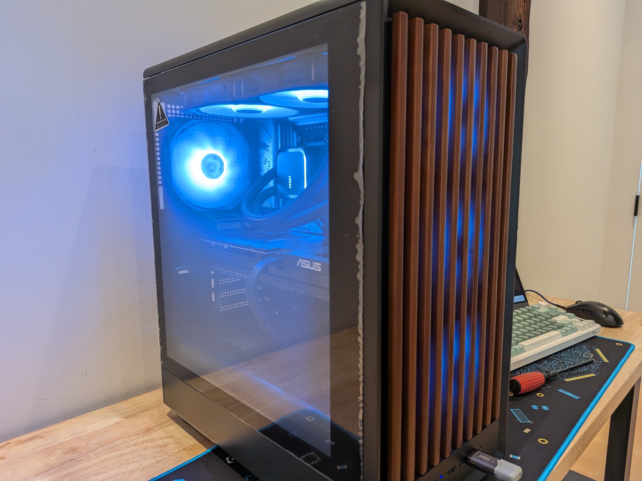 1440p Forest X3D - RTX 5070, Ryzen 7 7800X3D, 32 GB DDR5 RAM, 2 TB Gen 4 NVME, RGB, Liquid Cooled