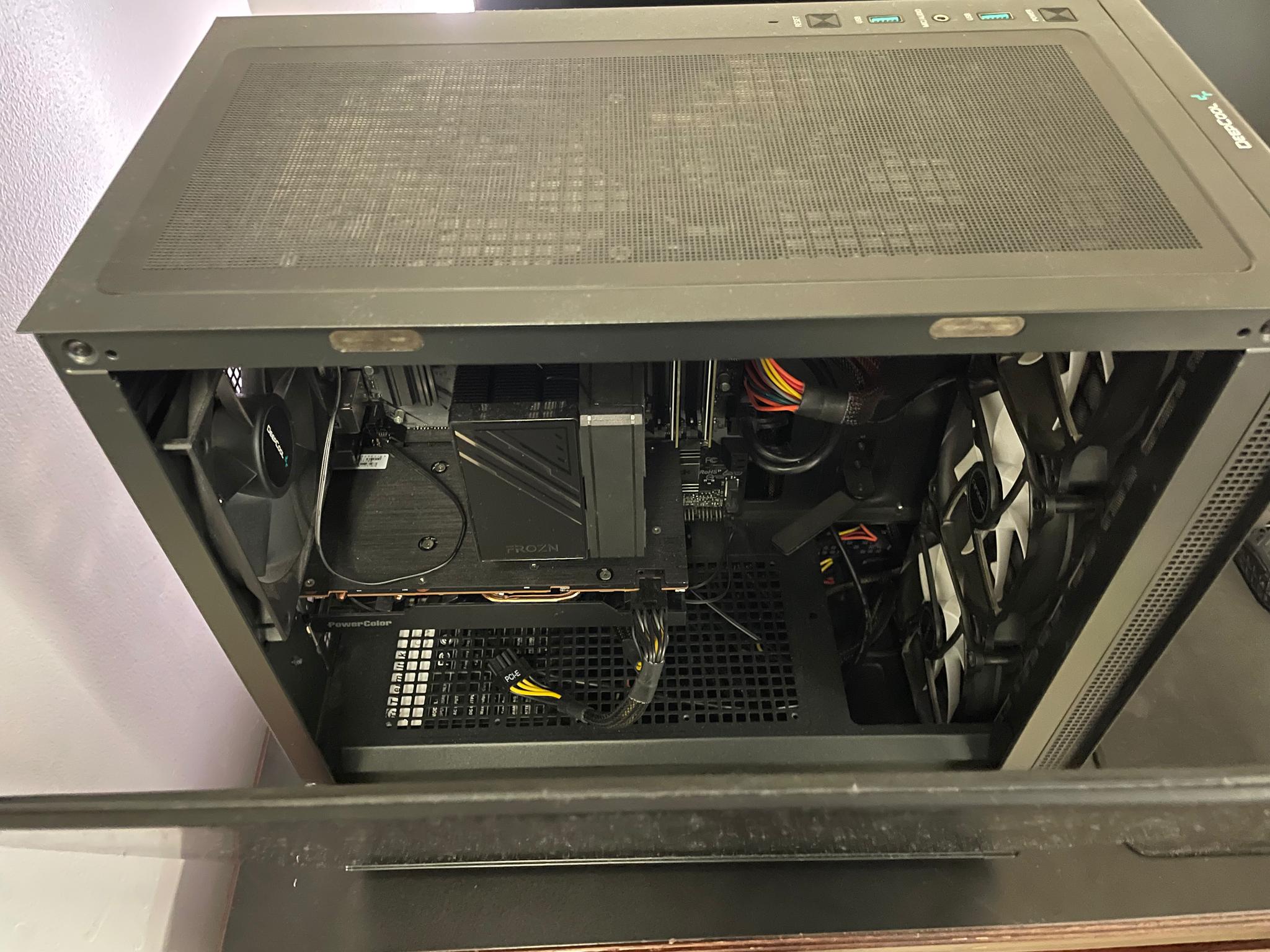 RX 7600 GAMING PC