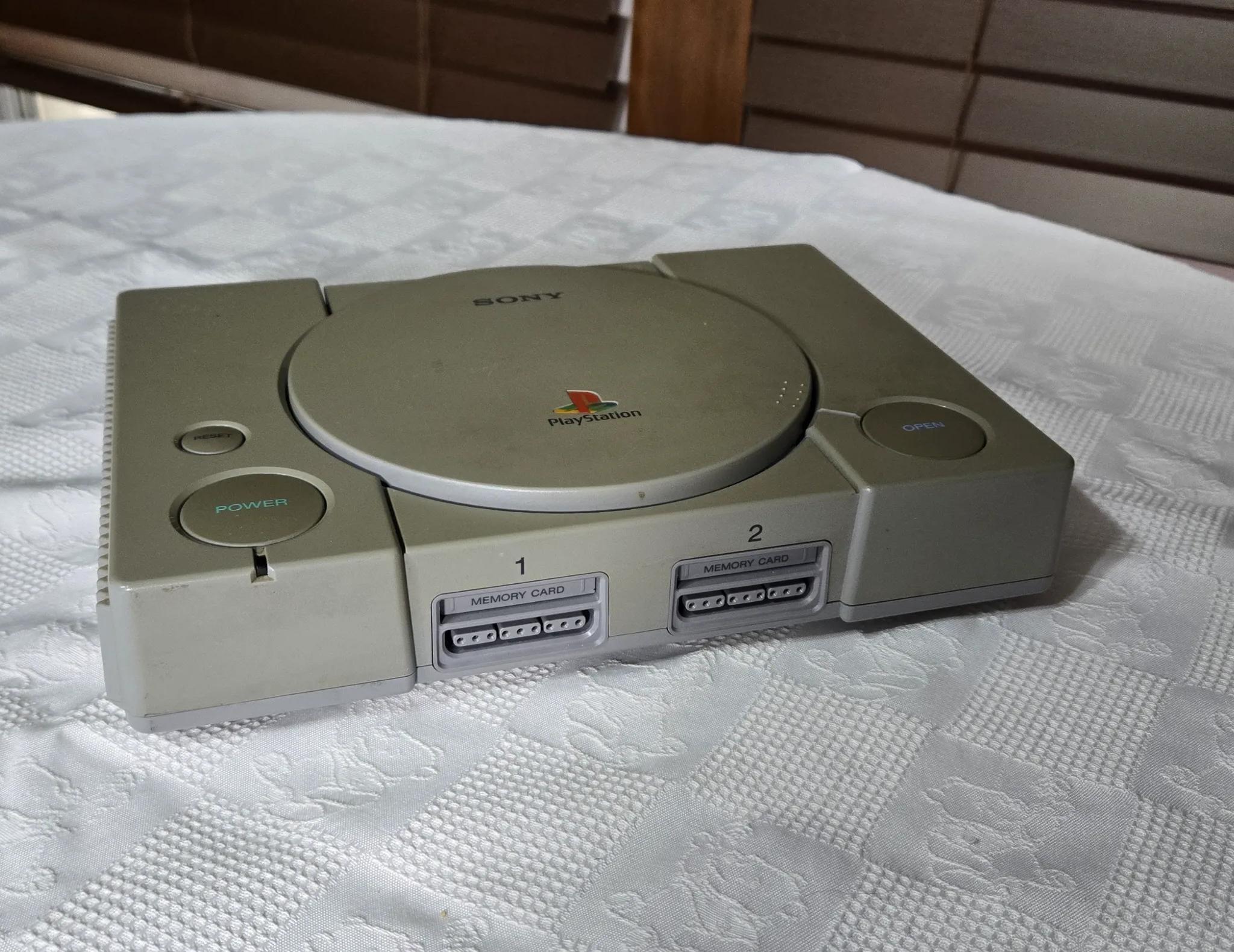 Retro Gaming! Original SONY PlayStation - SCPH 5501