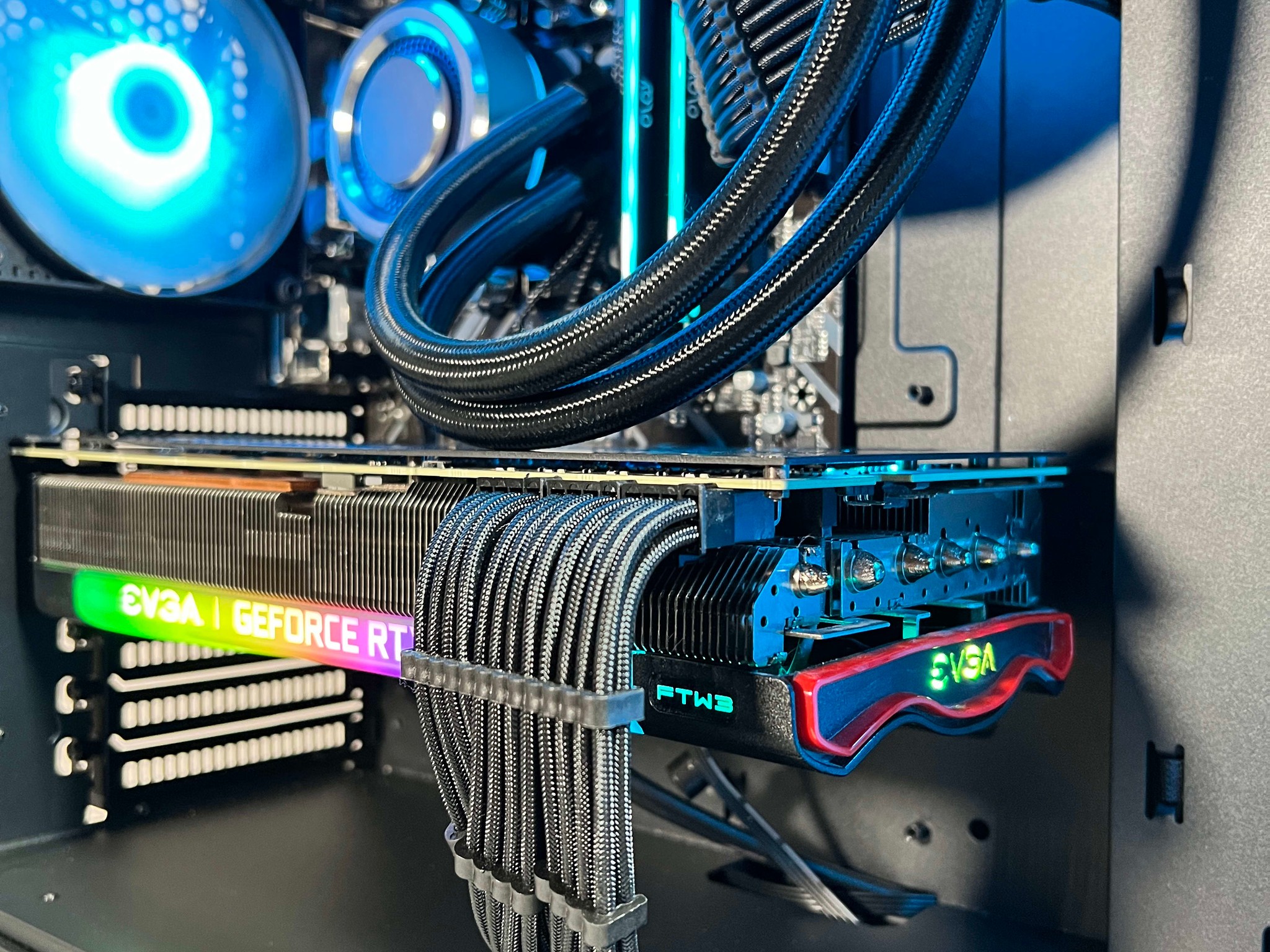 Ryzen 7 5800X | RTX 3080 FTW3 Gaming PC