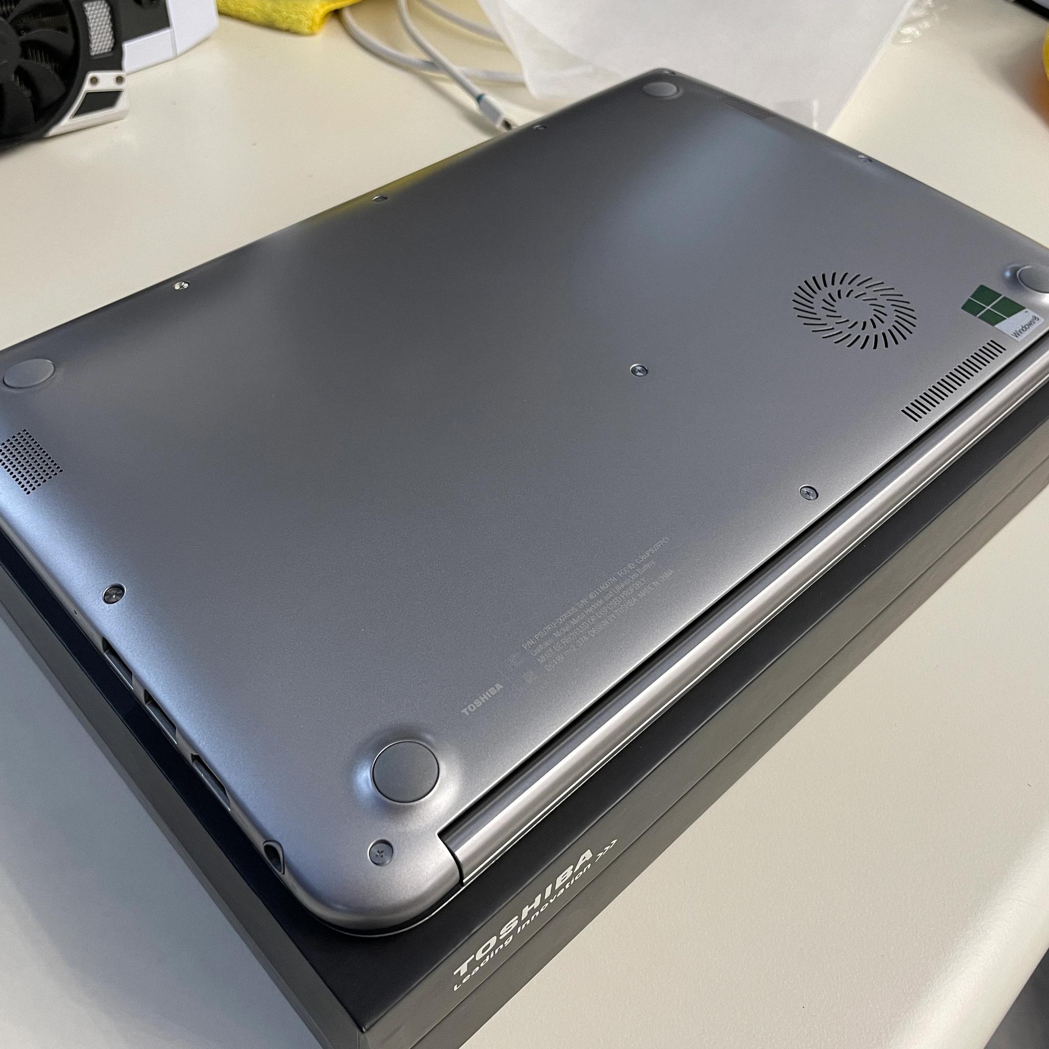 Toshiba KIRAbook