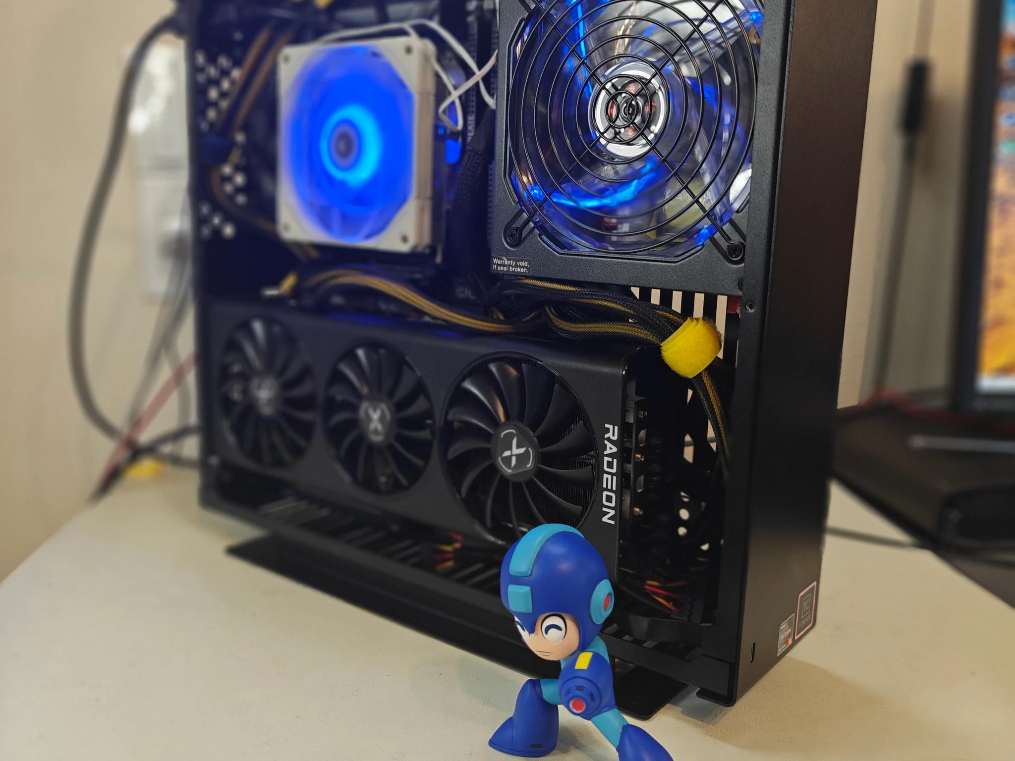 *RARE* Living Room SFF Case 🛋️🎮 | Ryzen 7600 | Radeon 6800 | 32GB DDR5 | 1TB NVMe SSD