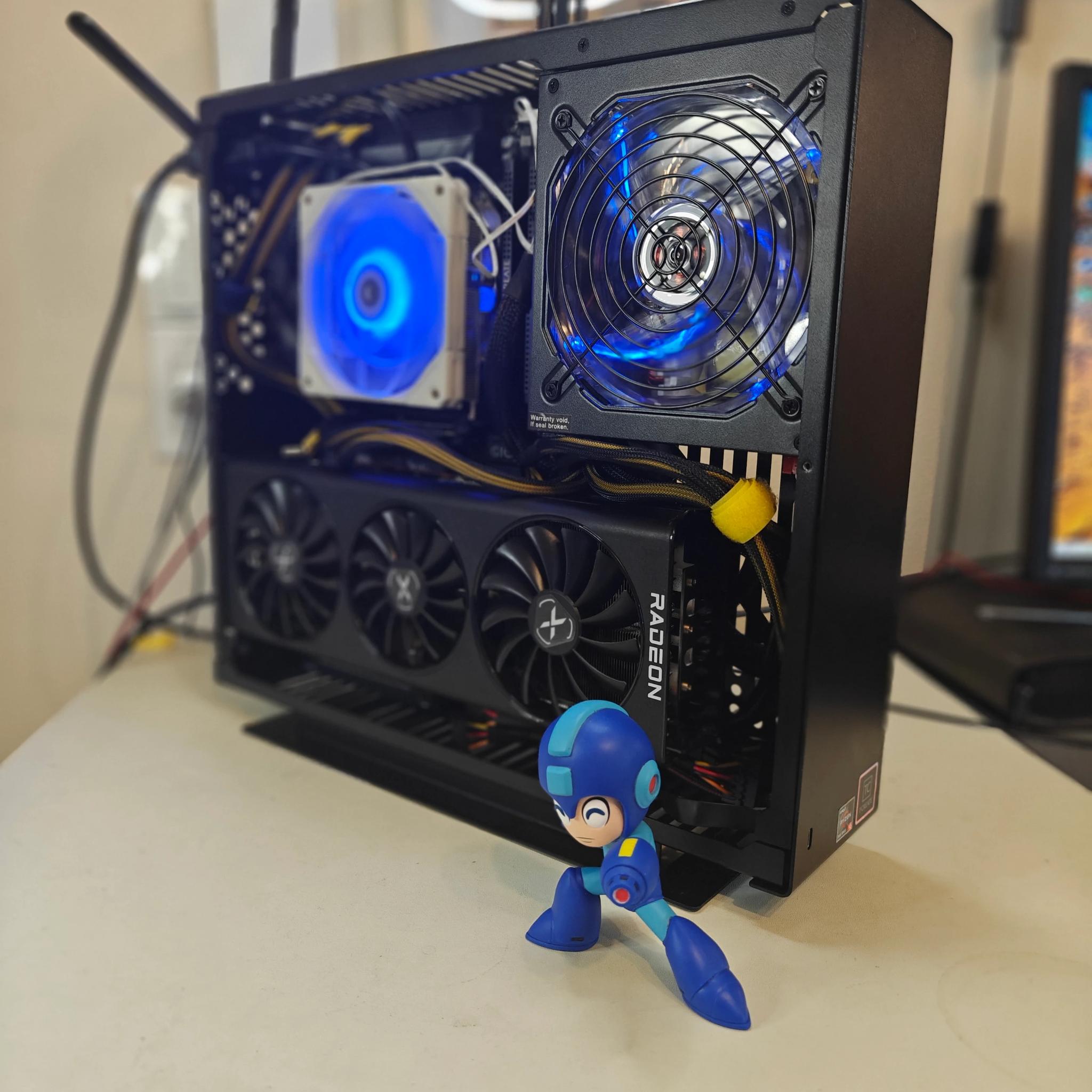 *RARE* Living Room SFF Case 🛋️🎮 | Ryzen 7600 | Radeon 6800 | 32GB DDR5 | 1TB NVMe SSD