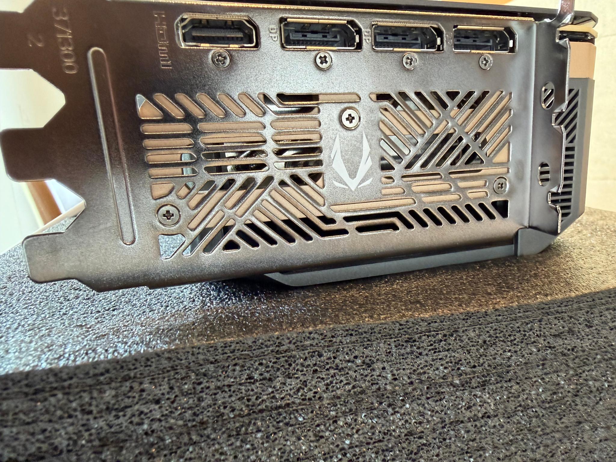 ZOTAC GAMING GeForce RTX 5090 SOLID OC