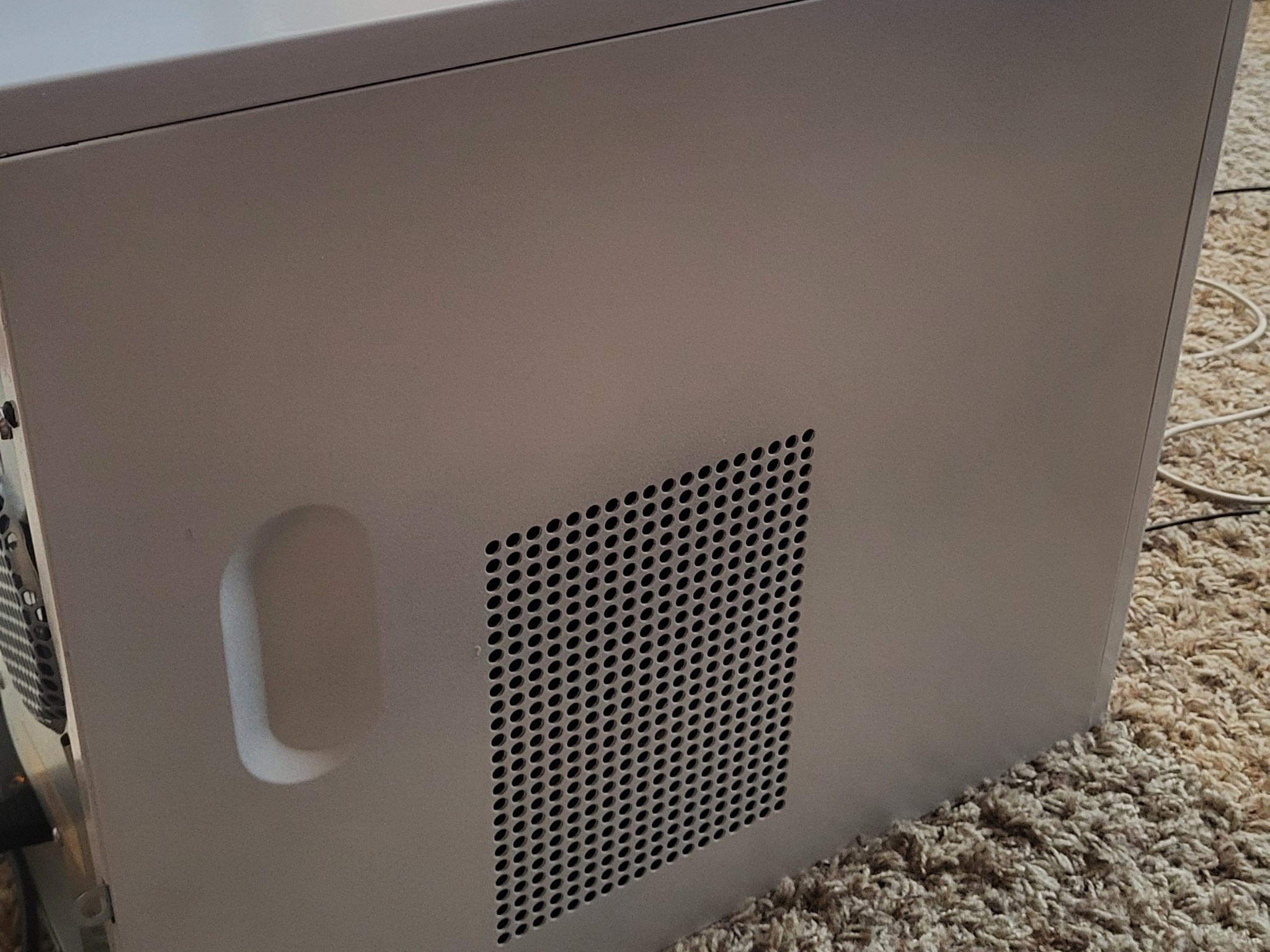 RTX Budget gaming pc: White and Wood case