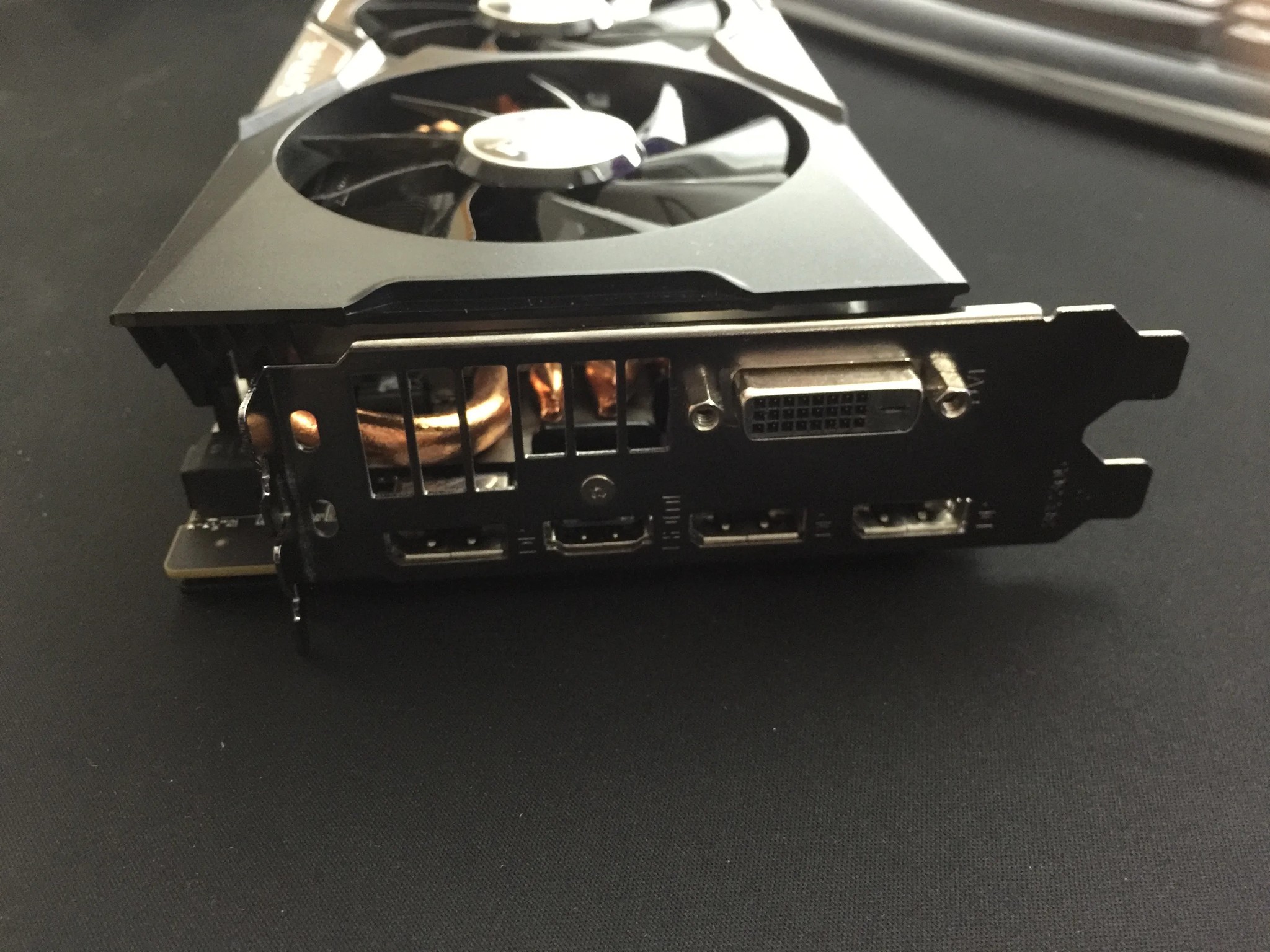 Sapphire NITRO Radeon R9 Fury 4GB Tri-X OC+