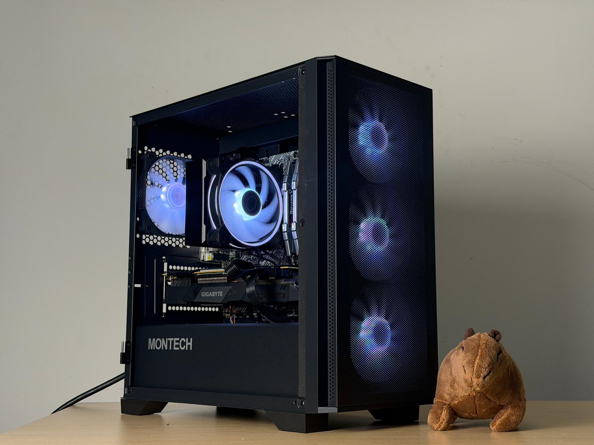 ♠️ 🖤 Black Ryzen 7 Gaming PC 🖤♠️ | Ryzen 7 3700x | RTX 2080 Super | 1TB SSD | 16GB Ram | WiFi + BT