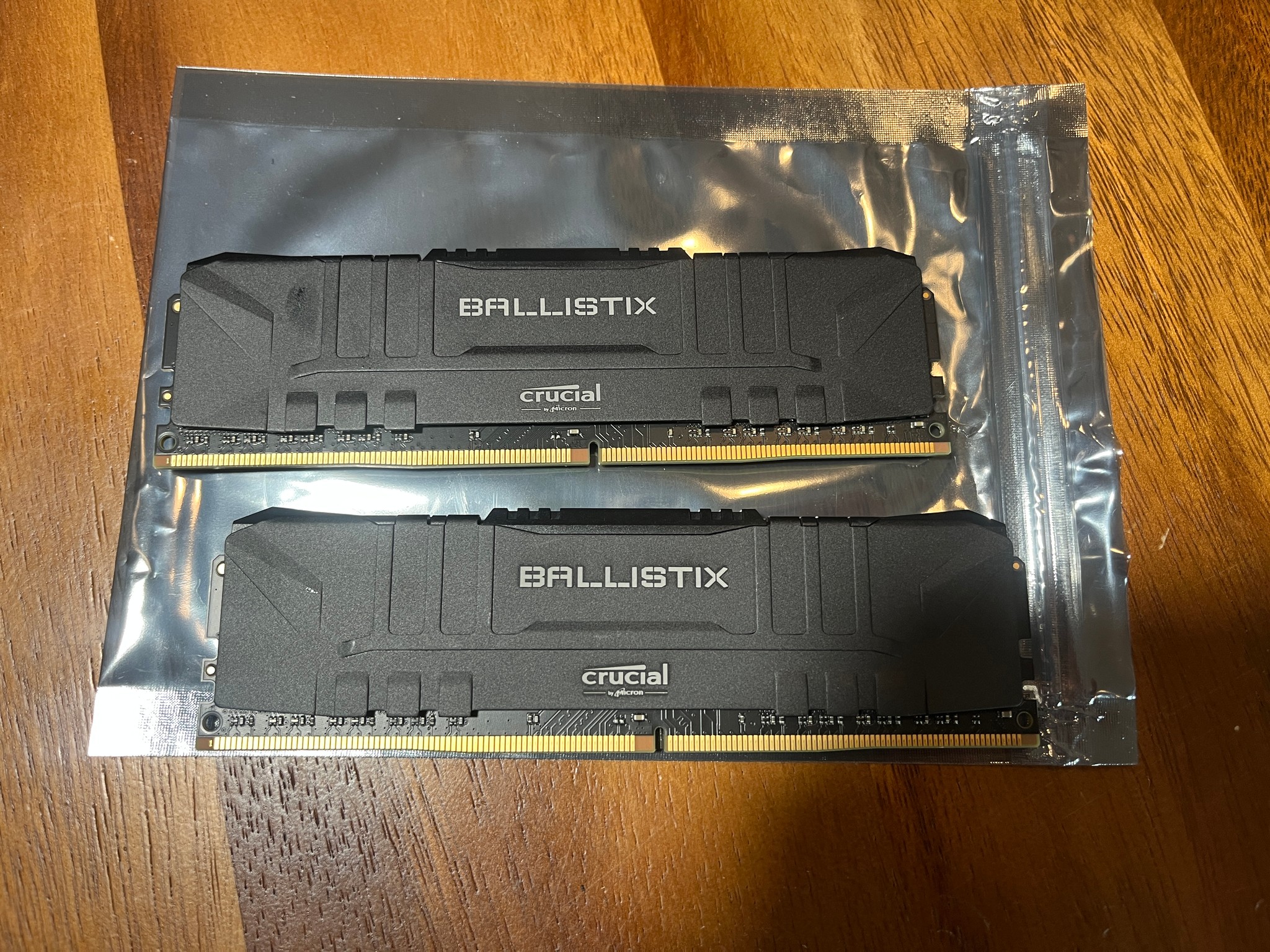 CRUCIAL BALLISTIX 16GB (2x8GB) DDR4 BL8G26C16U4B.8FD DDR4-2666MHz