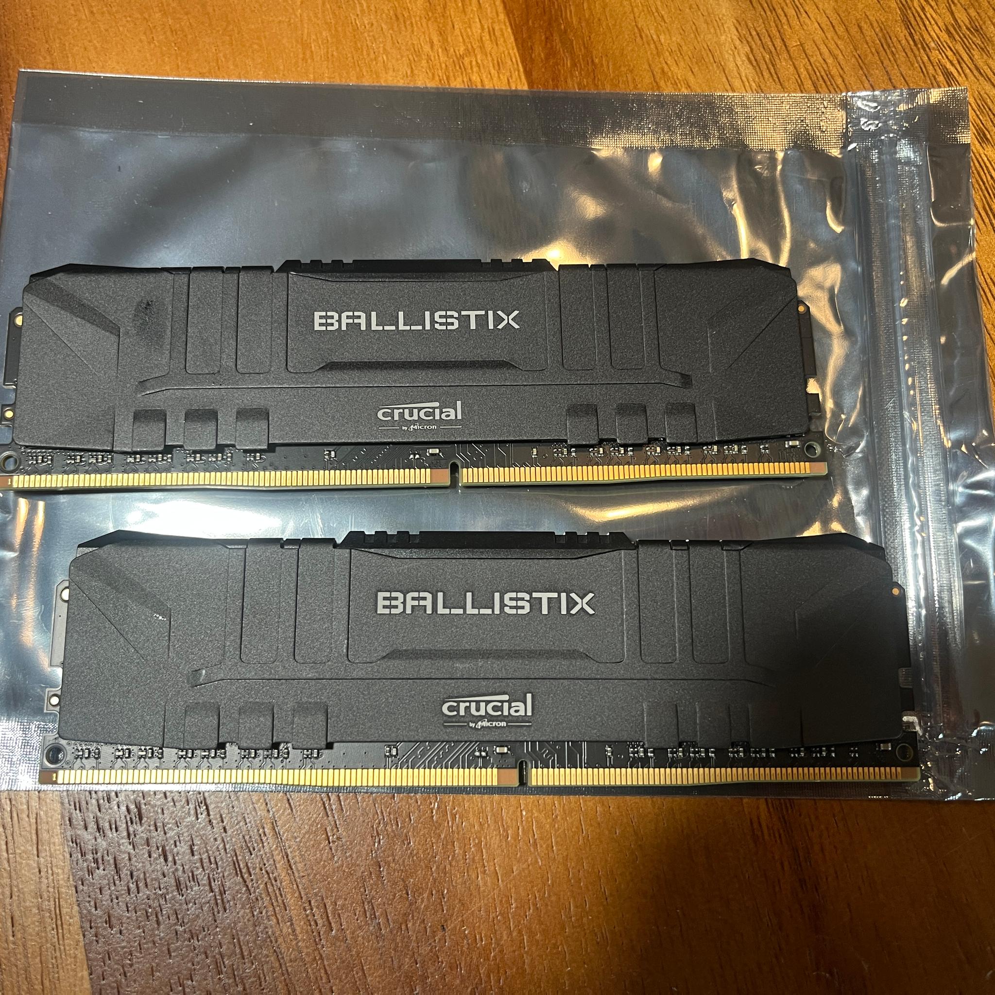 CRUCIAL BALLISTIX 16GB (2x8GB) DDR4 BL8G26C16U4B.8FD DDR4-2666MHz