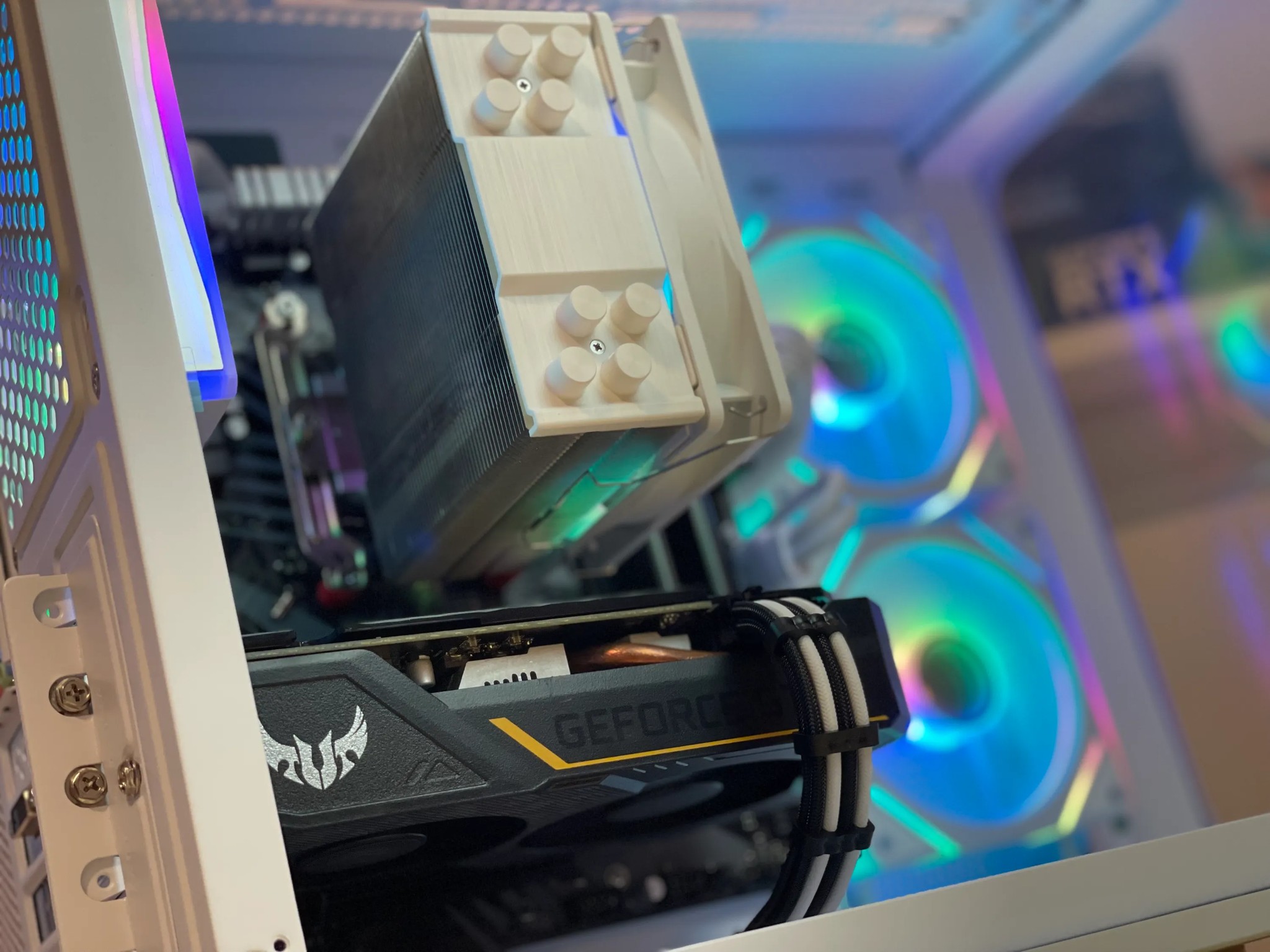 "Arctic Shadow" Ryzen 7 + GTX 1660 SUPER